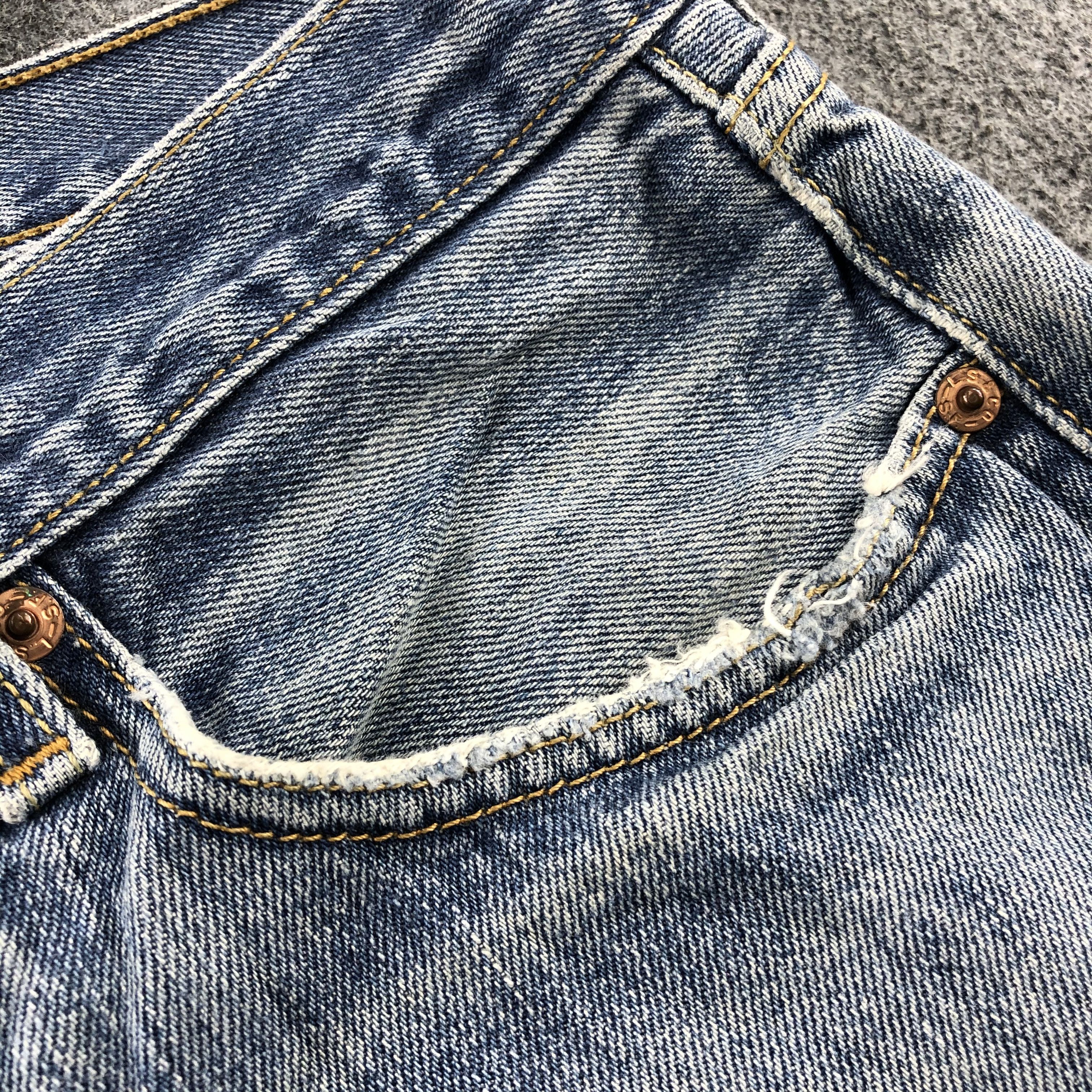 Levi's Vintage Blue Wash Levis 501 Jeans-J2312 Size US 29 - 12 Thumbnail
