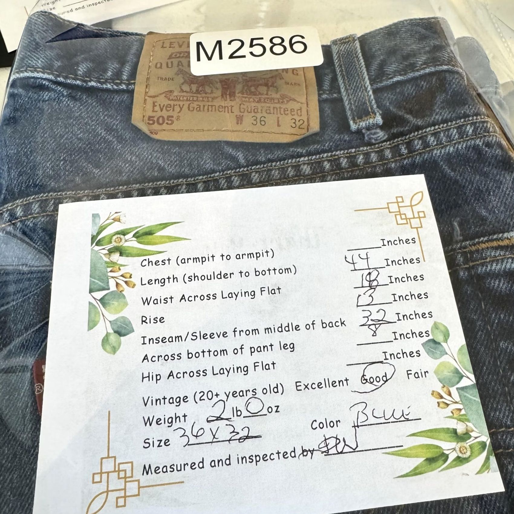 Levi's VINTAGE Levis 505 Jeans Mens 36x32 Blue Regular Fit Straight Leg Denim Classic 90s Y2K Size US 36 / EU 52 - 8 Thumbnail