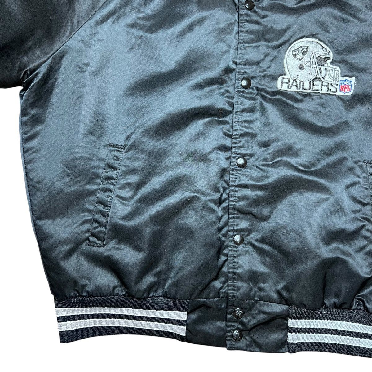 Chalk Line Vintage 80s Raiders Football Helmet Chalk Line Satin Jacket Size US L / EU 52-54 / 3 - 7 Thumbnail