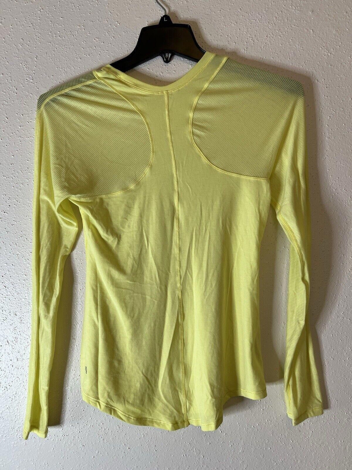 Designer Lululemon Athletica Long Sleeve Top Sz 8 Size M / US 6-8 / IT 42-44 - 2 Thumbnail
