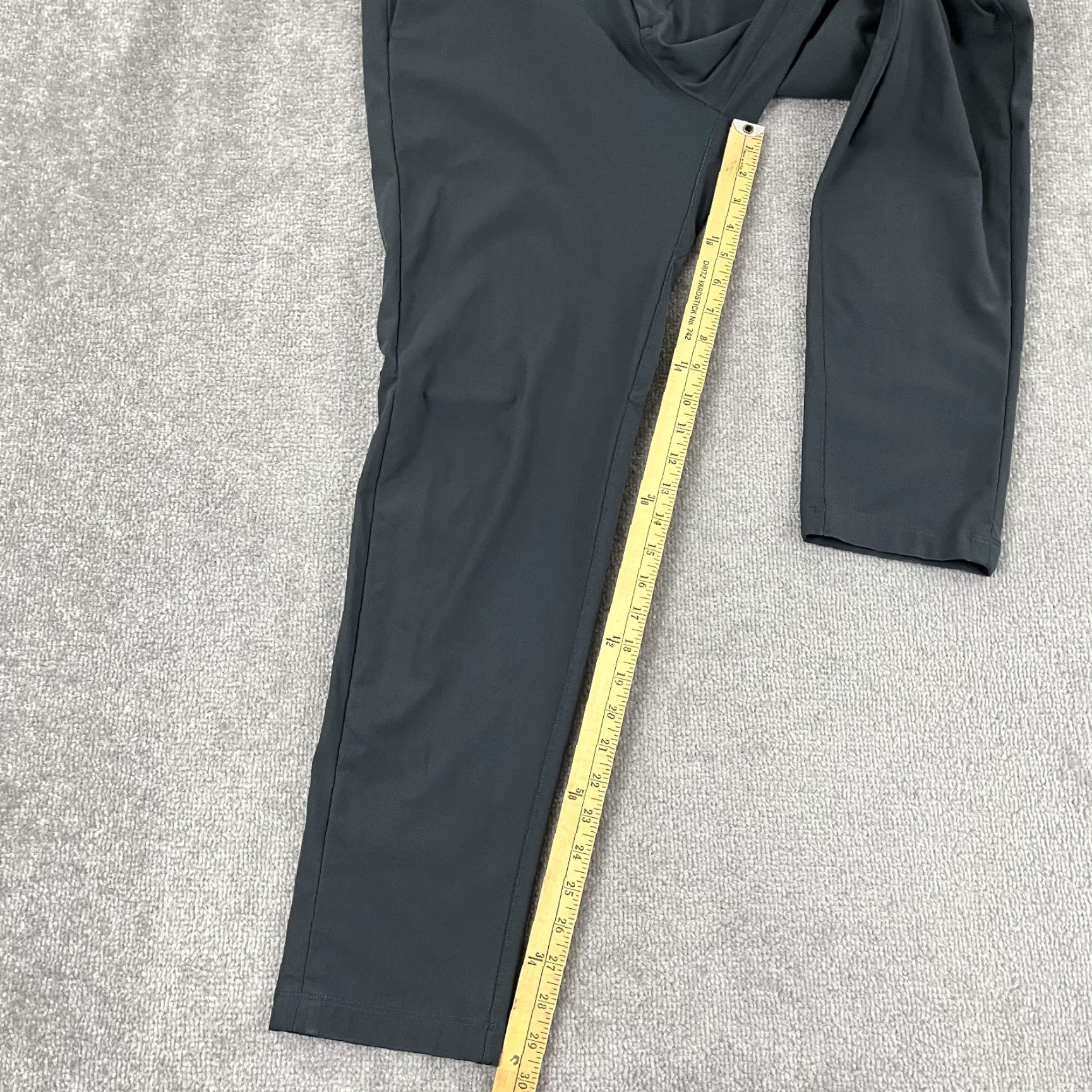 Lululemon Lululemon Pants Commission Mens 32 x 30 Slim Fit Gray Performance Golf Travel Size US 32 / EU 48 - 6 Thumbnail