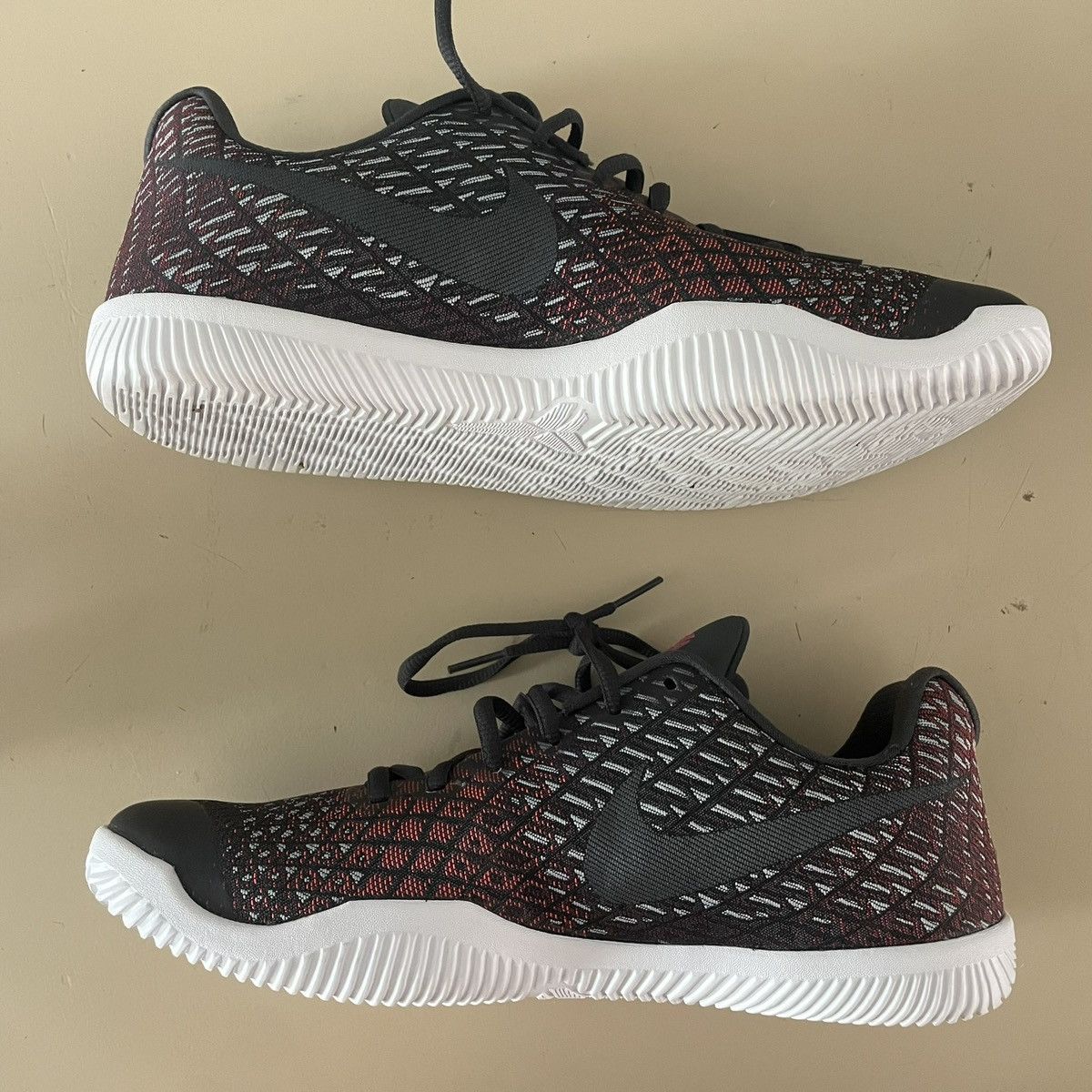 Nike 8.5 Nike Kobe Mamba Instinct Black Red 852473-006 W/ Box Size US 8.5 / EU 41-42 - 3 Thumbnail