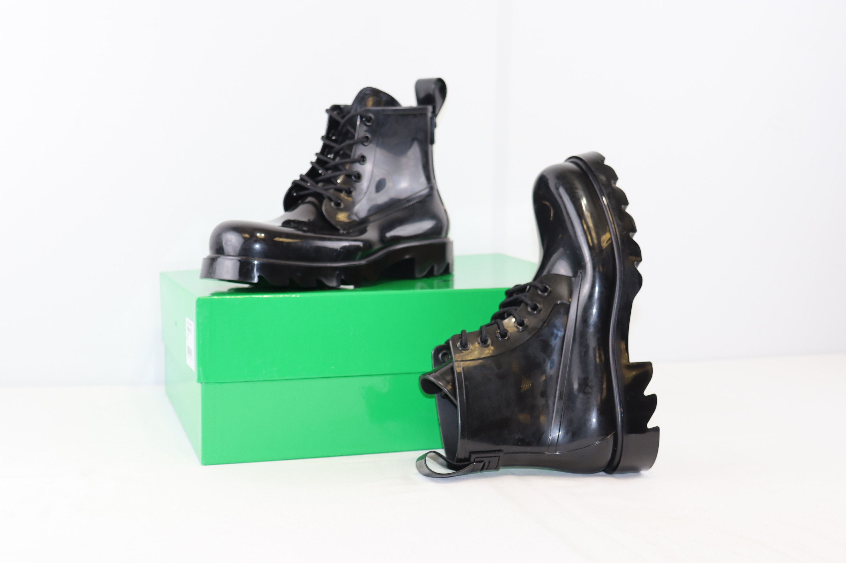 Bottega Veneta o1rshd1 Strider Shiny Rubber Boots in Black Size US 11 / EU 44 - 14 Thumbnail