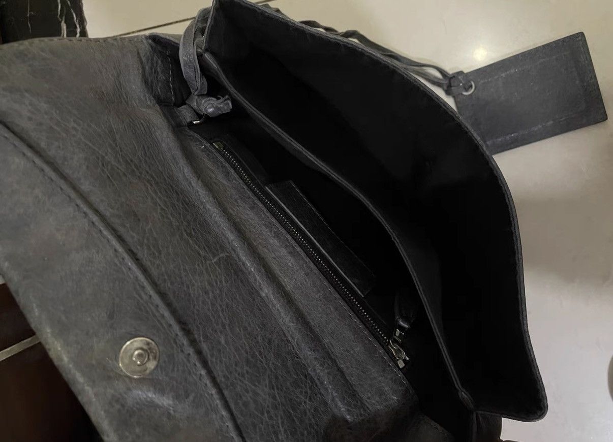 Balenciaga Balenciaga Paris Leather Biker Clutch with Metal Hardware Size ONE SIZE - 5 Thumbnail