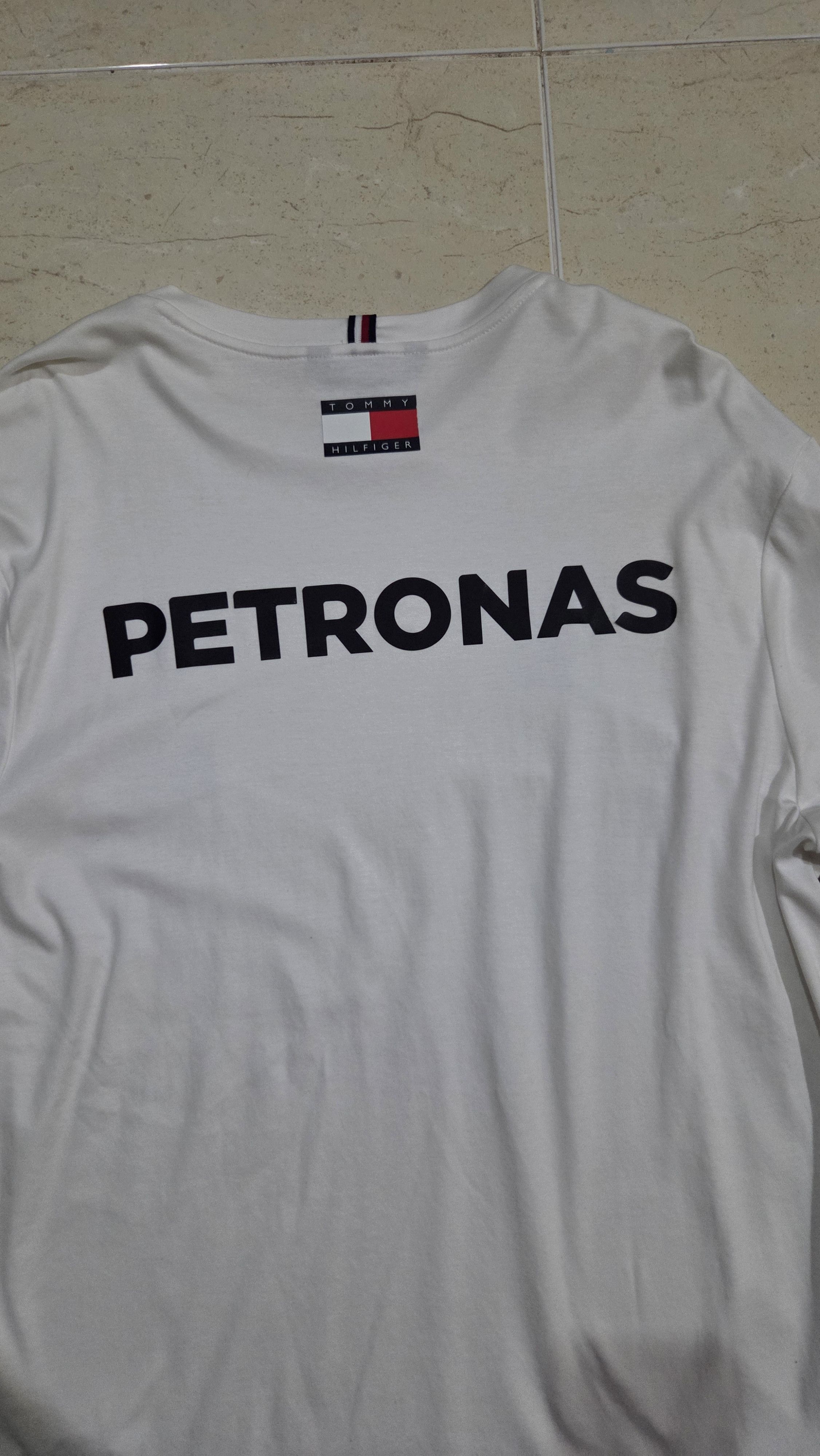 Tommy Hilfiger Lewis Hamilton Personal Driver Tee Mercedes-AMG PETRONAS F1 Size US M / EU 48-50 / 2 - 8 Thumbnail