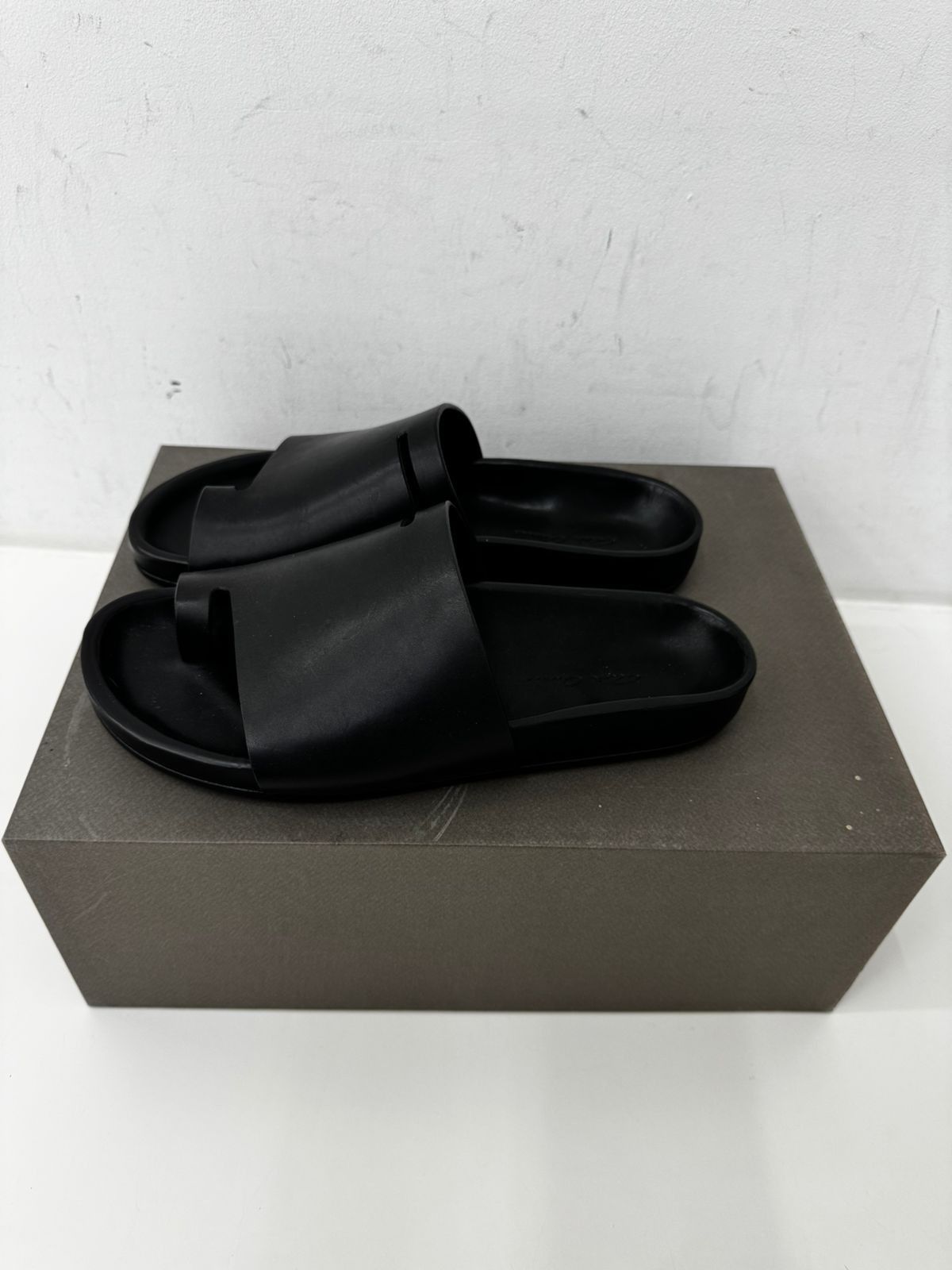 Rick Owens RICK OWENS LEATHER SLIDES Size US 8 / EU 41 - 2 Thumbnail