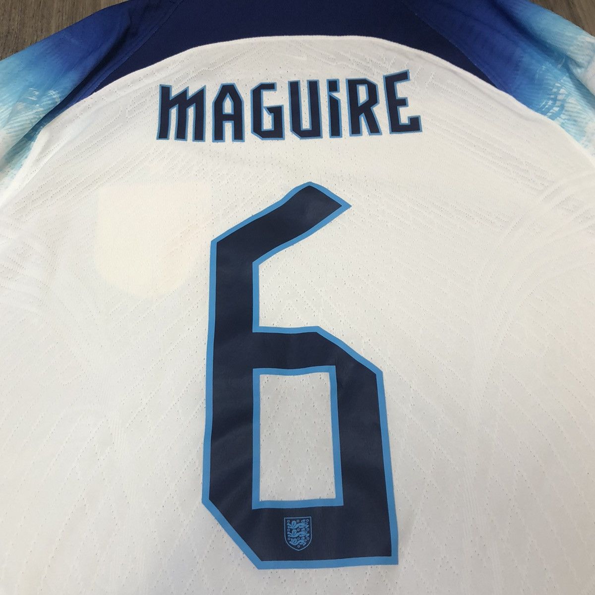 Nike England world cup 2022 player issue shirt #6 Maguire Size US XL / EU 56 / 4 - 4 Thumbnail