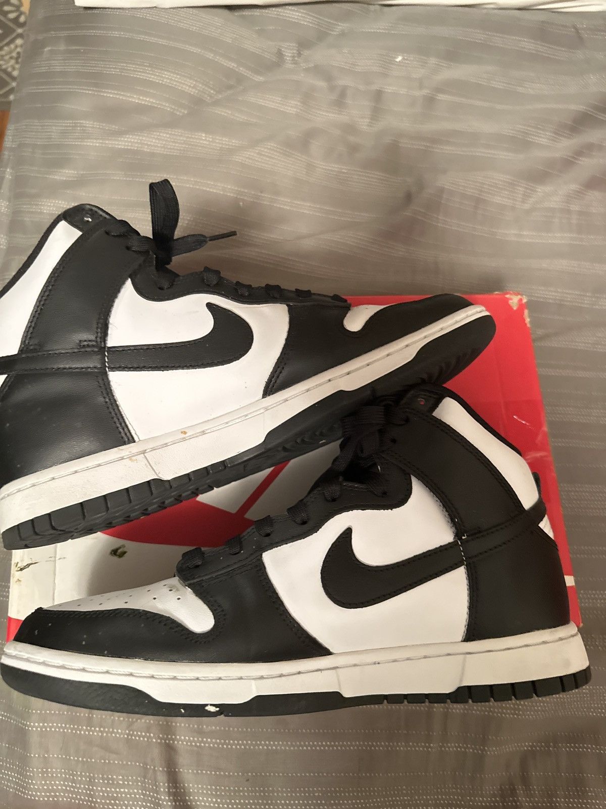 Nike NIKE DUNK HIGH RETRO “BLACK/WHITE Size US 9 / EU 42 - 1 Thumbnail