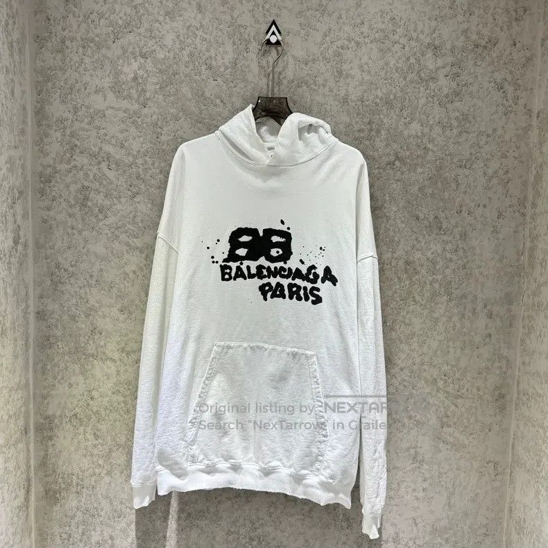 Balenciaga Balenciaga White Graffiti Letter Logo Hoodie Size US S / EU 44-46 / 1 - 1 Thumbnail