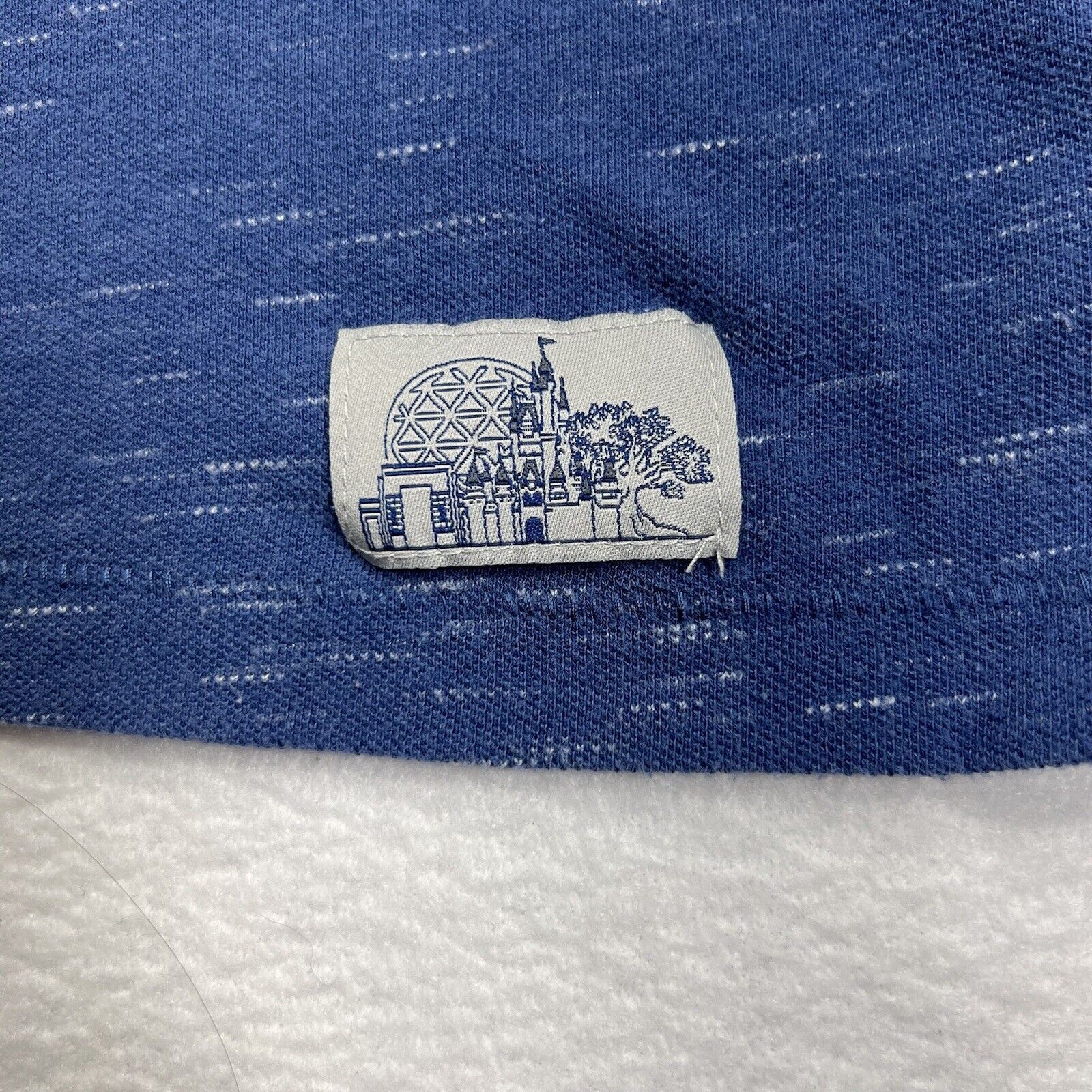 Disney Disney Epcot Henley Medium Graphic T Shirt Blue White Size US M / EU 48-50 / 2 - 6 Thumbnail