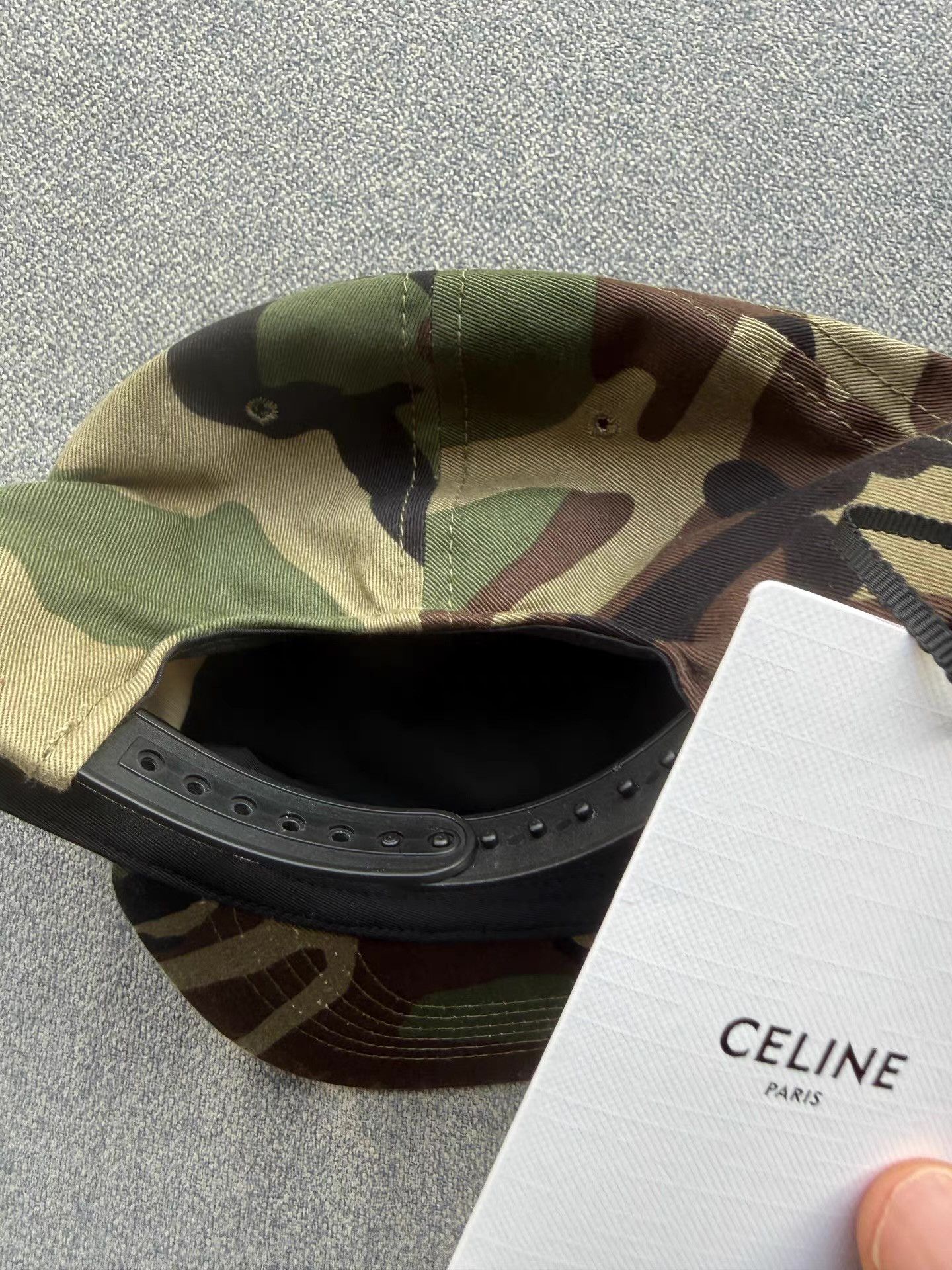 Celine Celine Camouflage Cap Q17 Size ONE SIZE - 2 Thumbnail