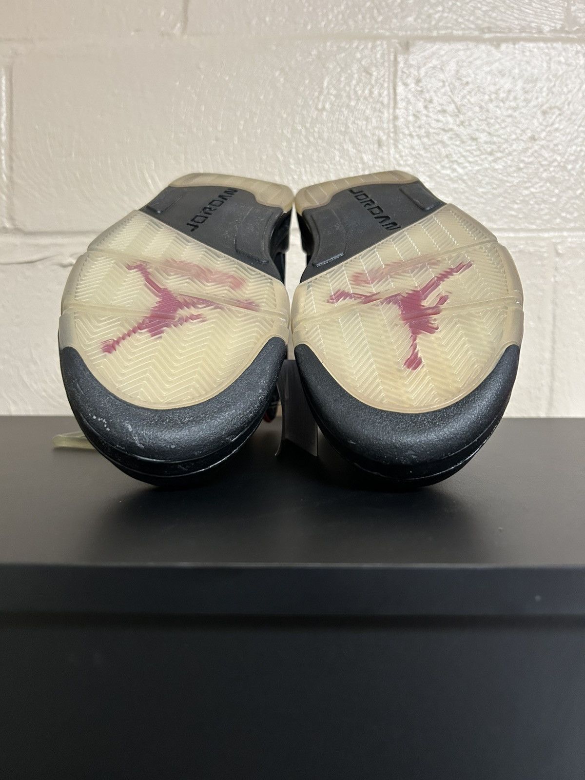 Jordan Brand × Supreme Supreme Air Jordan 5 Size US 11 / EU 44 - 11 Thumbnail