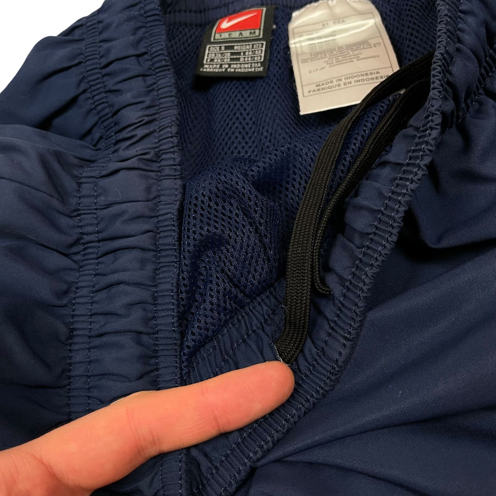 Nike × Vintage Nike Men's Blue Polyester Swoosh Mesh Lined Track Pant Small Size US 30 / EU 46 - 7 Thumbnail