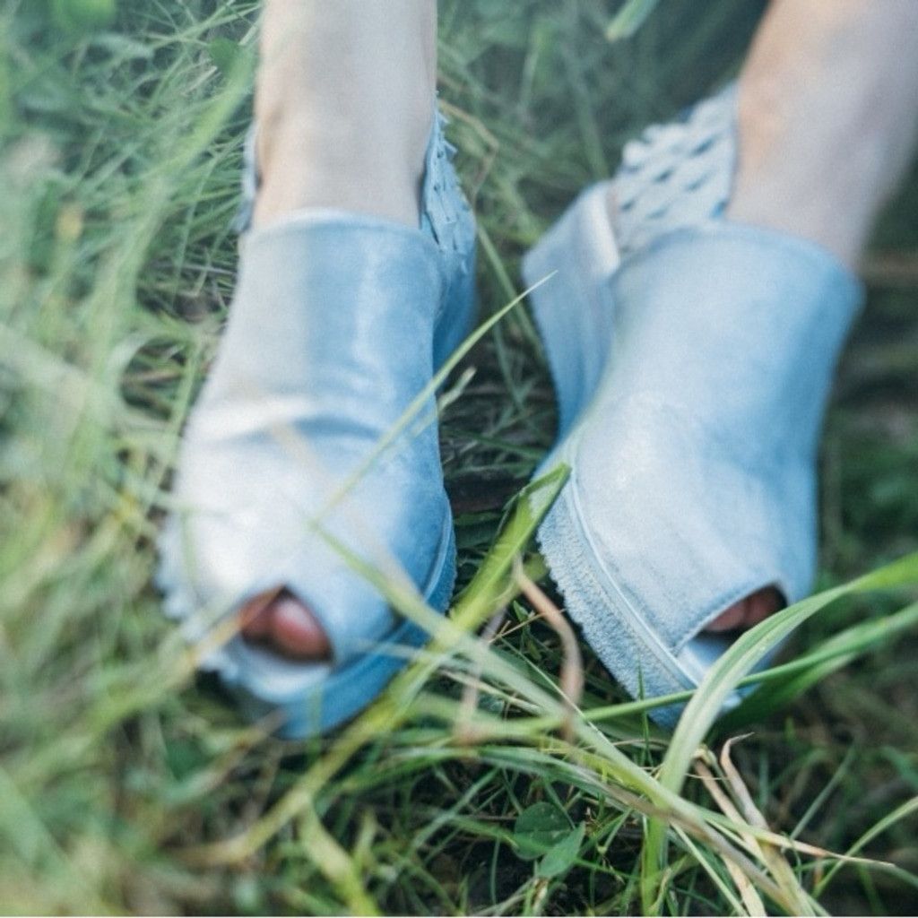 Other NEW Papucei Holdin’ On Ice Blue Leather Sling Back Size 39 Size US 9 / IT 39 - 1 Thumbnail