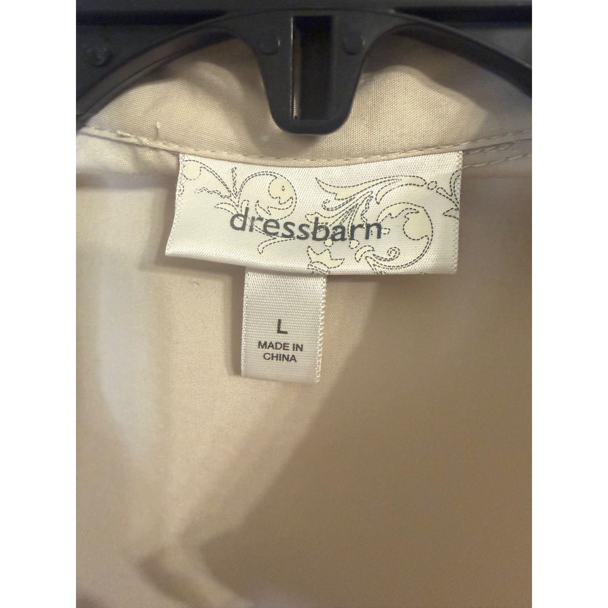 Other Dressbarn Beige Long Sleeve Button-Down Shirt Pleated Front Size L / US 10 / IT 46 - 2 Thumbnail