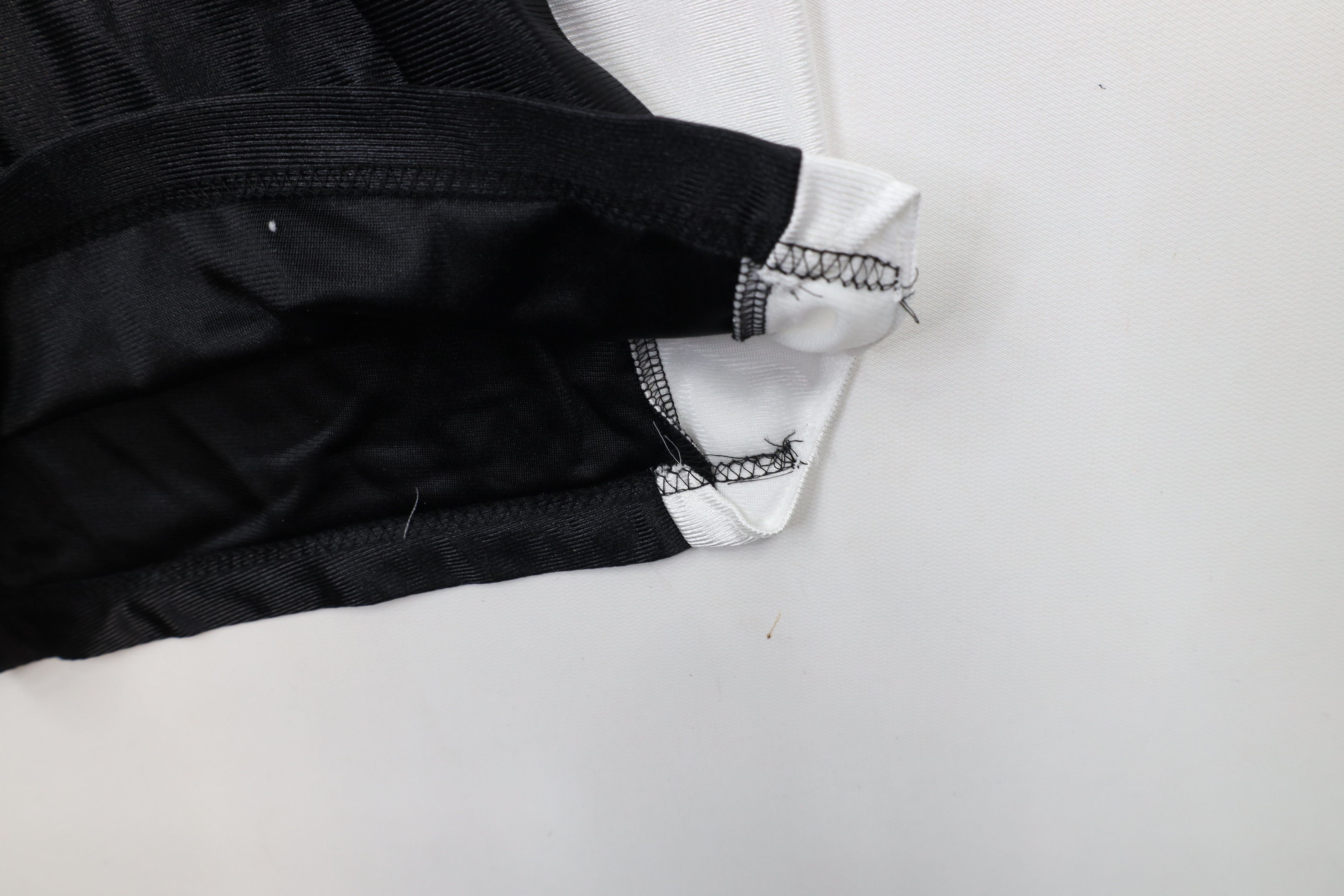 Vintage Vintage 90s Streetwear Block Above Knee Shorts Black USA Size US 32 / EU 48 - 9 Thumbnail