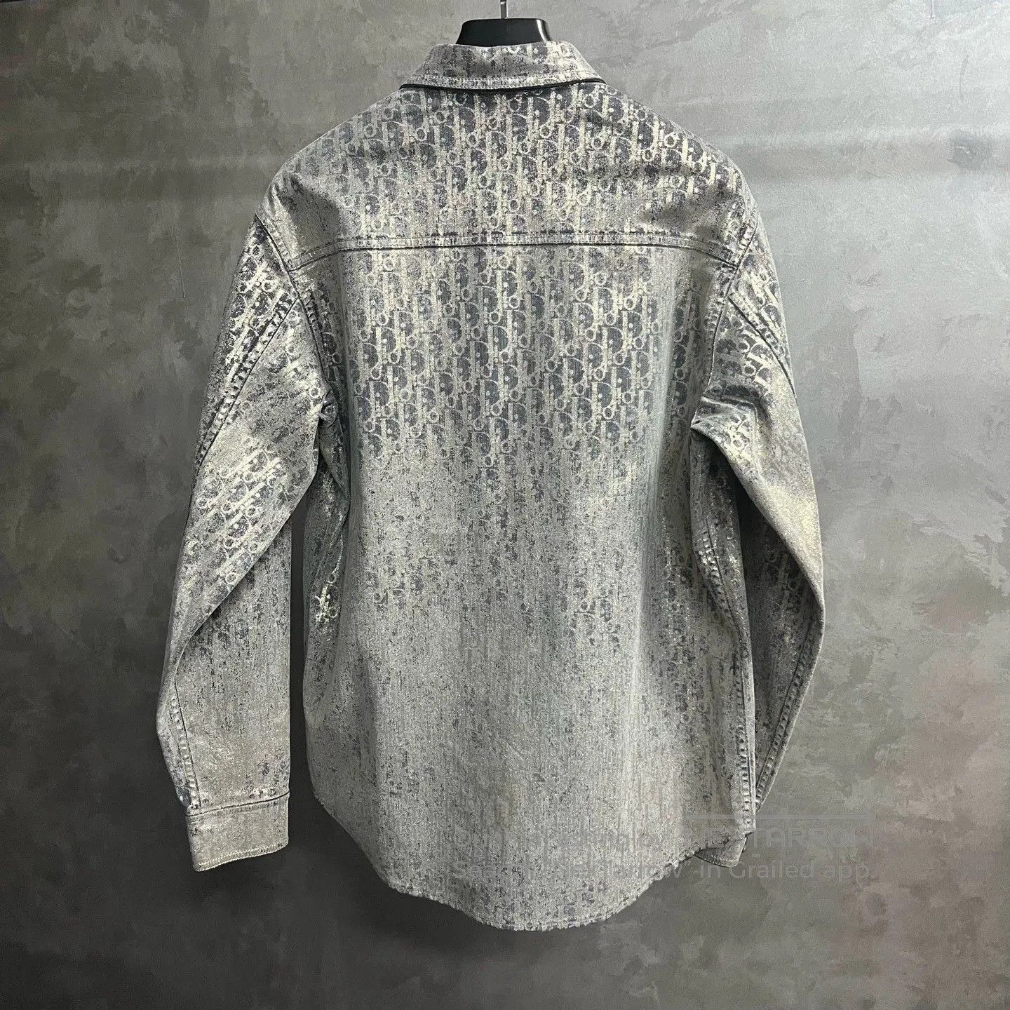 Dior gray logo print long sleeve shirt. Size US M / EU 48-50 / 2 - 5 Thumbnail
