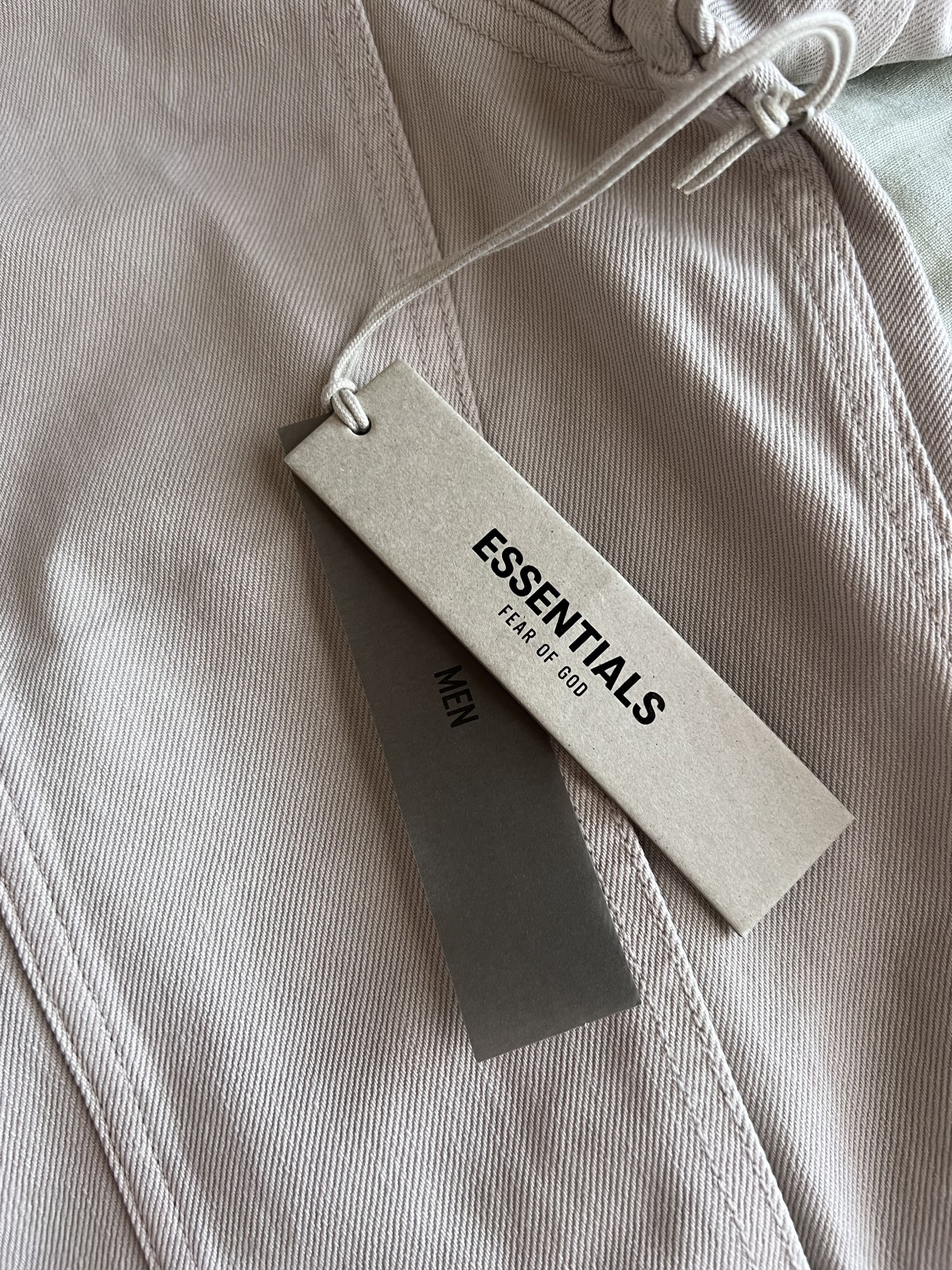 Essentials Fear of God Essentials Denim Jacket in Silver Cloud Size US L / EU 52-54 / 3 - 11 Thumbnail