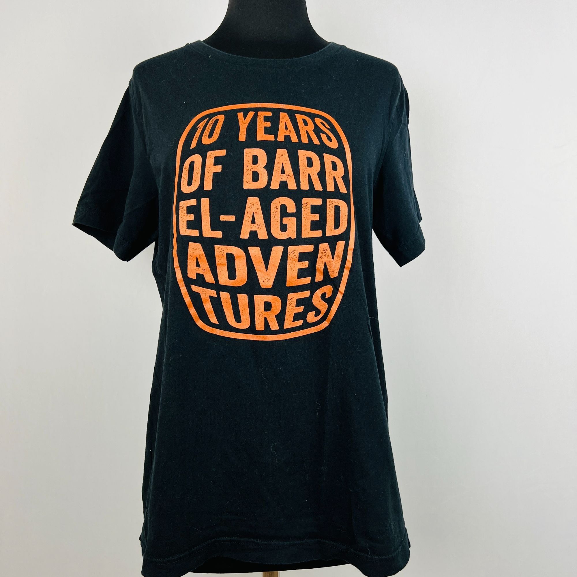 Other Urban Bourbon Trail 10 Years Of Barrel-Aged Adventures Med T Size M / US 6-8 / IT 42-44 - 1 Thumbnail