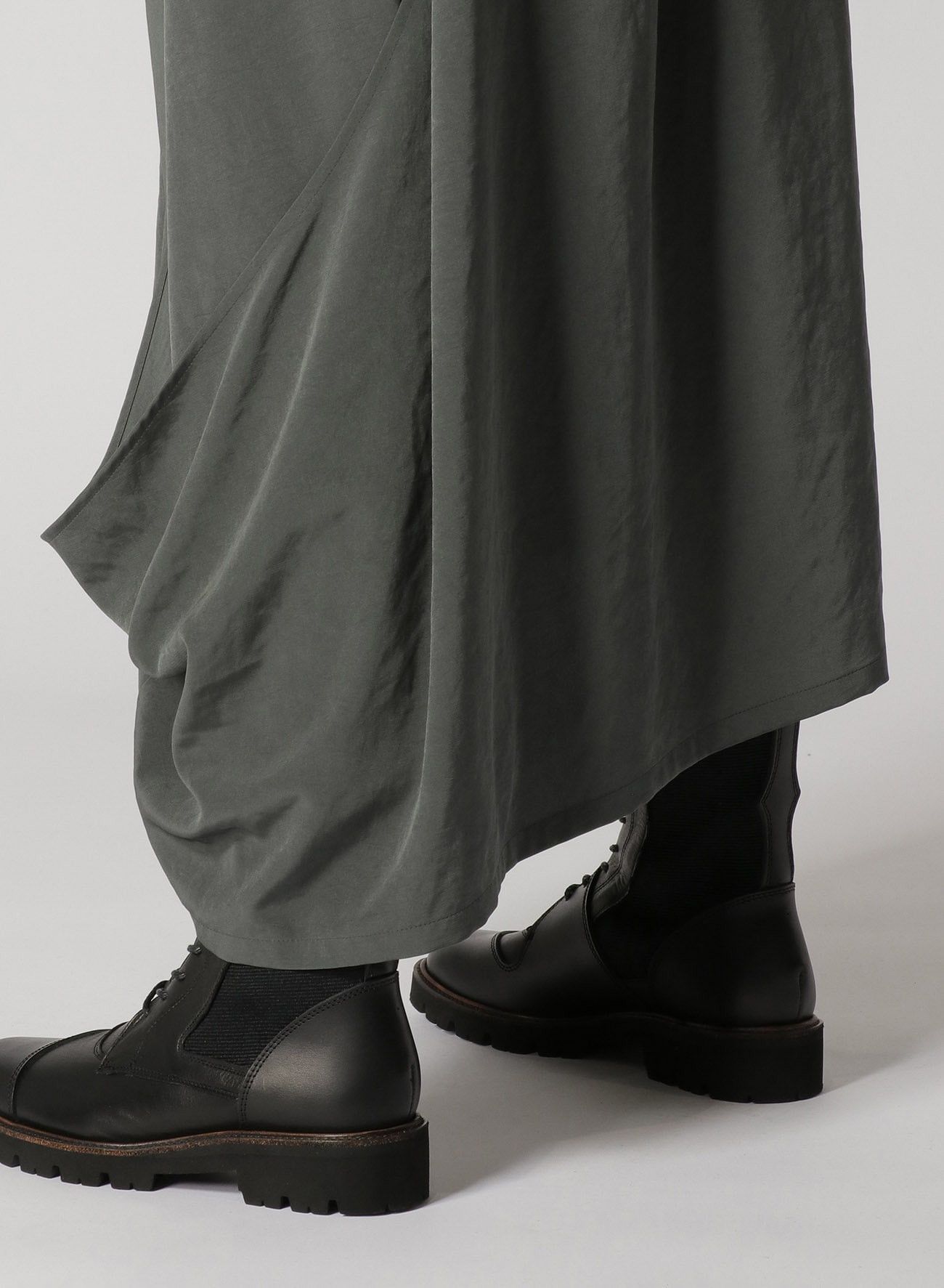 Yohji Yamamoto Y's Yohji Yamamoto - WOOL GABARDINE 2-WAY SKIRT WIDE PANTS Size 28" / US 6 / IT 42 - 18 Thumbnail