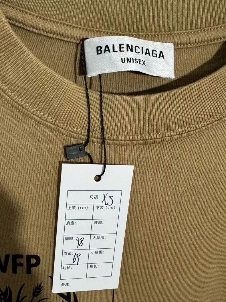 Balenciaga Balenciaga WFP Co-branded Short Sleeve 2501-Nextarrow Size US XS / EU 42 / 0 - 2 Thumbnail