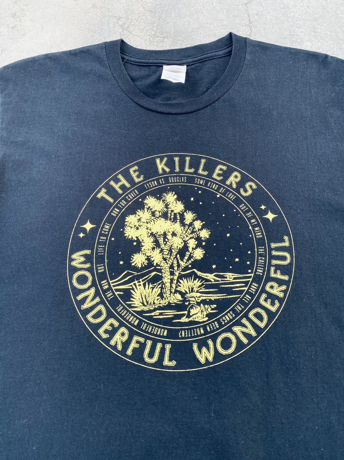 Band Tees Vintage Y2k The Killers Wonderful Tour Band Tees Size US M / EU 48-50 / 2 - 3 Thumbnail