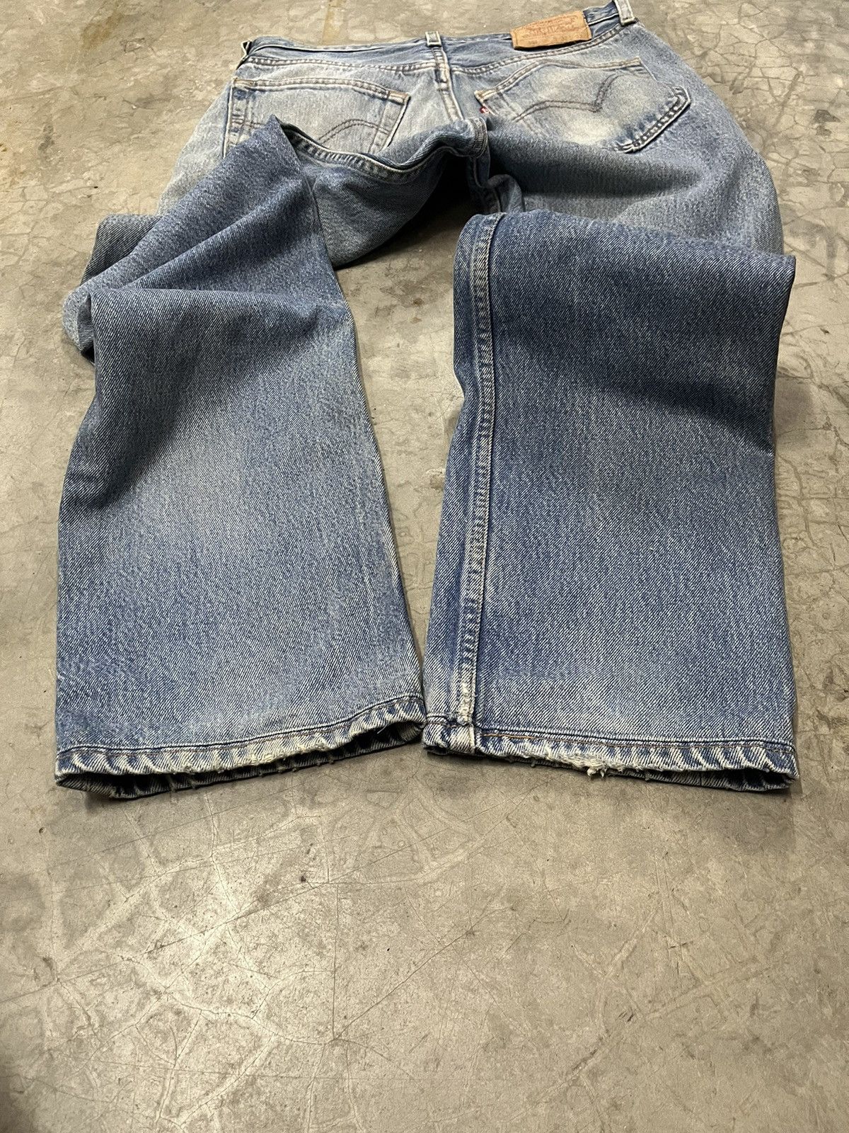 Levi's Vintage Levis light wash 501 distressed denim Size US 31 - 18 Thumbnail