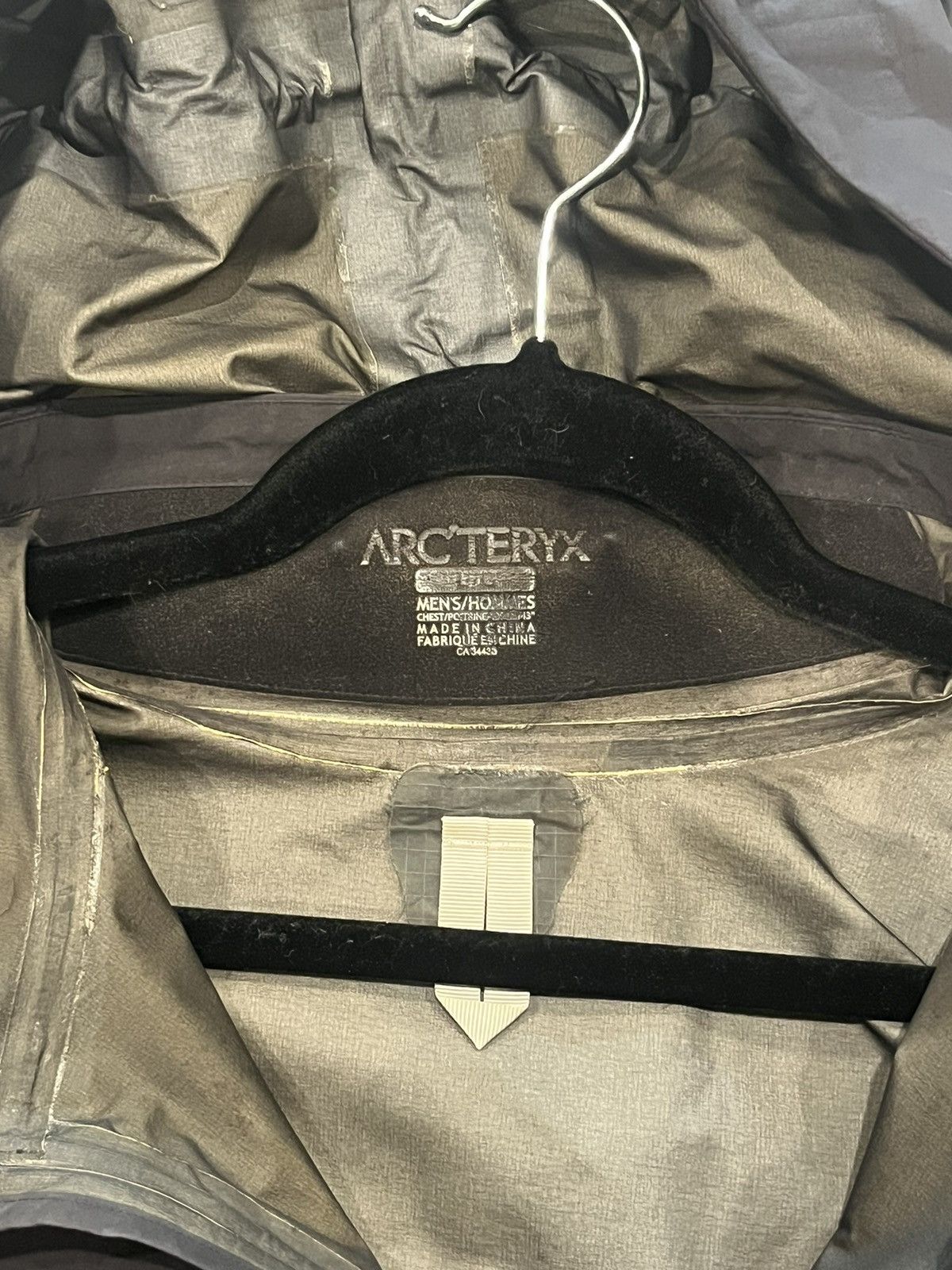 Arc'teryx Vintage Arcteryx Beta Ar Size US L / EU 52-54 / 3 - 3 Thumbnail