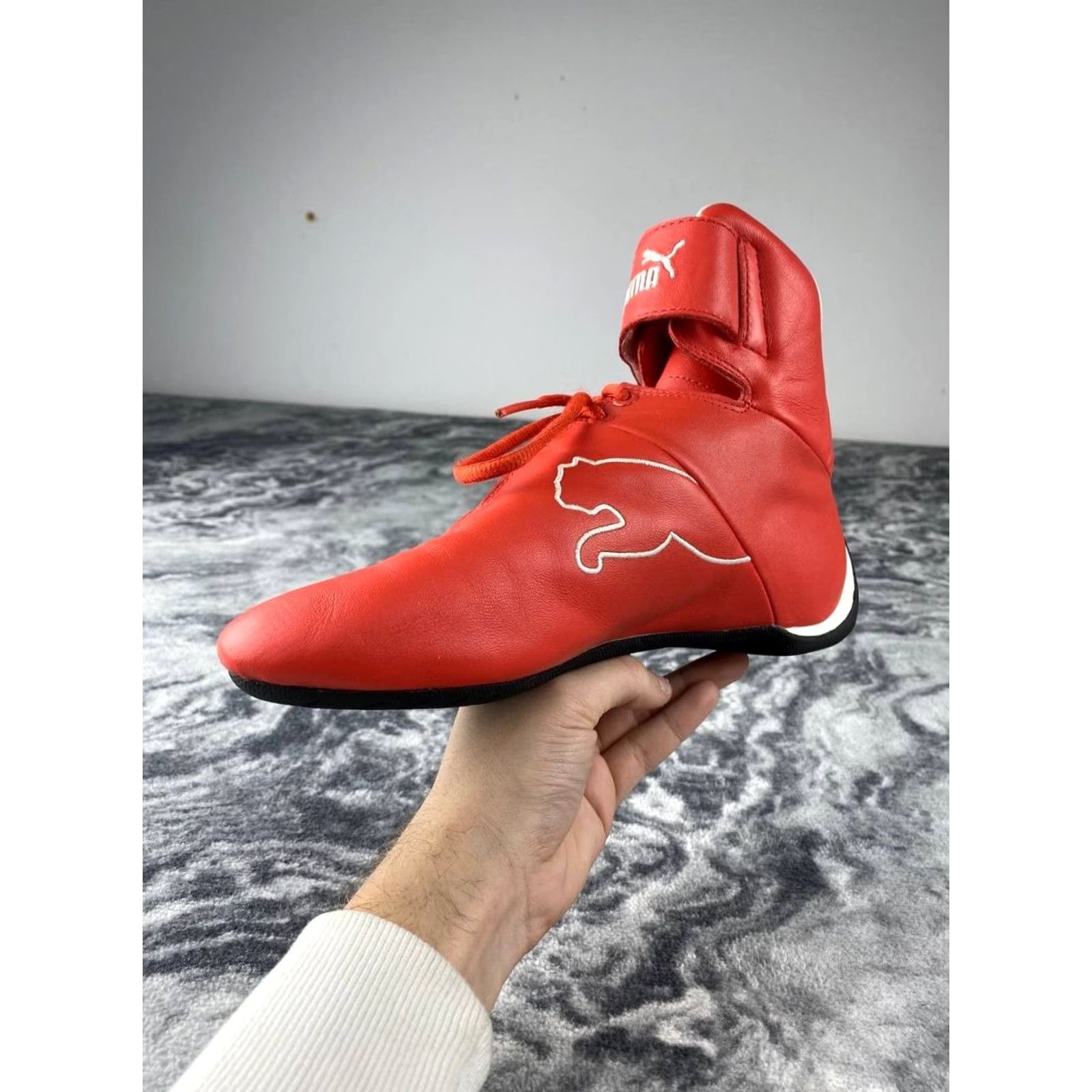 Puma VINTAGE PUMA Ferrari High Top Leather Sneakers Speedcat Y2K Women US 6 Red Sneaker Fashion Shoes Womens Budget Size M / US 6-8 / IT 42-44 - 4 Thumbnail