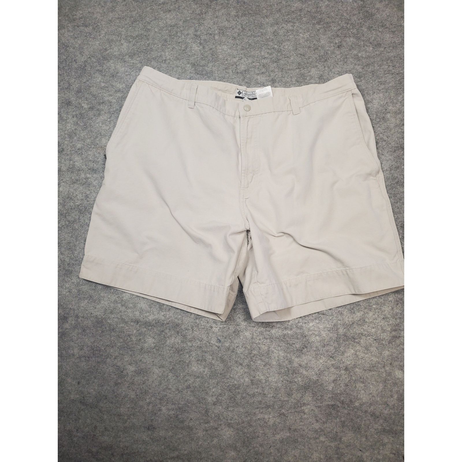 Columbia Columbia Men's 42 Light Khaki Cargo Utility Shorts Size US 42 / EU 58 - 1 Thumbnail