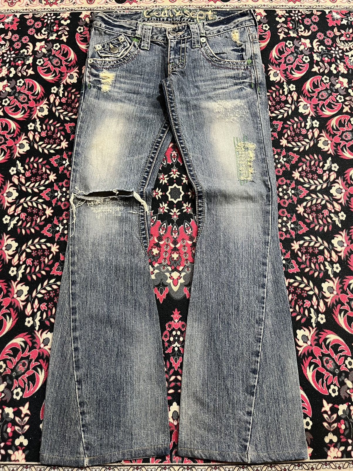 If Six Was Nine C Seventeen Cedi Sept Embroidery Pocket Distress Flare Jean Size 29" - 1 Thumbnail