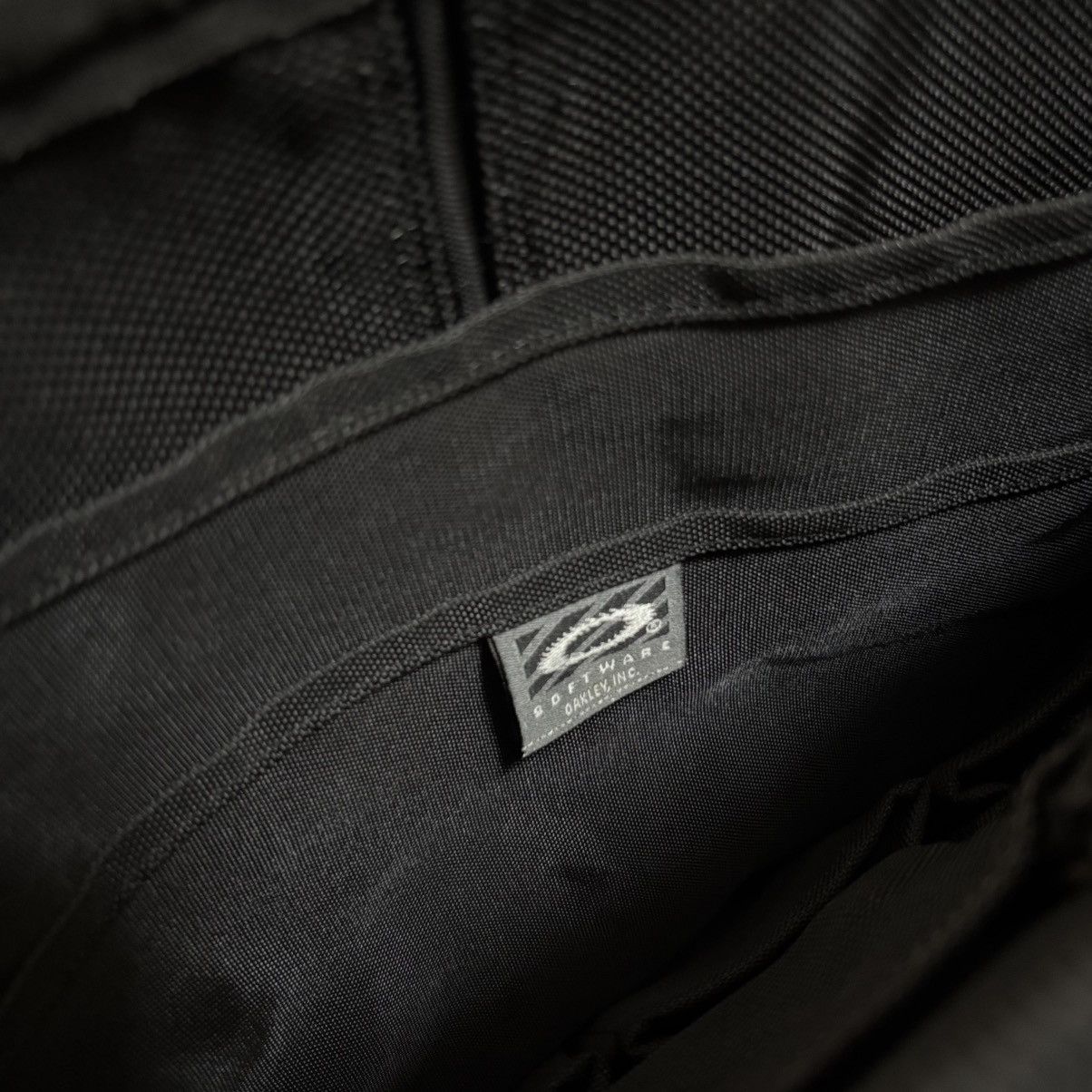 Oakley Vintage Oakley Software Messenger Bag Size ONE SIZE - 5 Thumbnail
