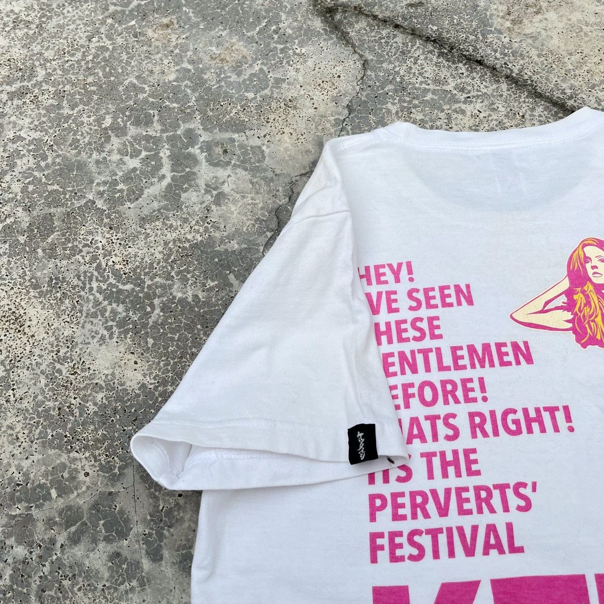 Japanese Brand KTM Japanese Brand Nice Sexy Lady Print Out Design Tee Rare Size US M / EU 48-50 / 2 - 5 Thumbnail
