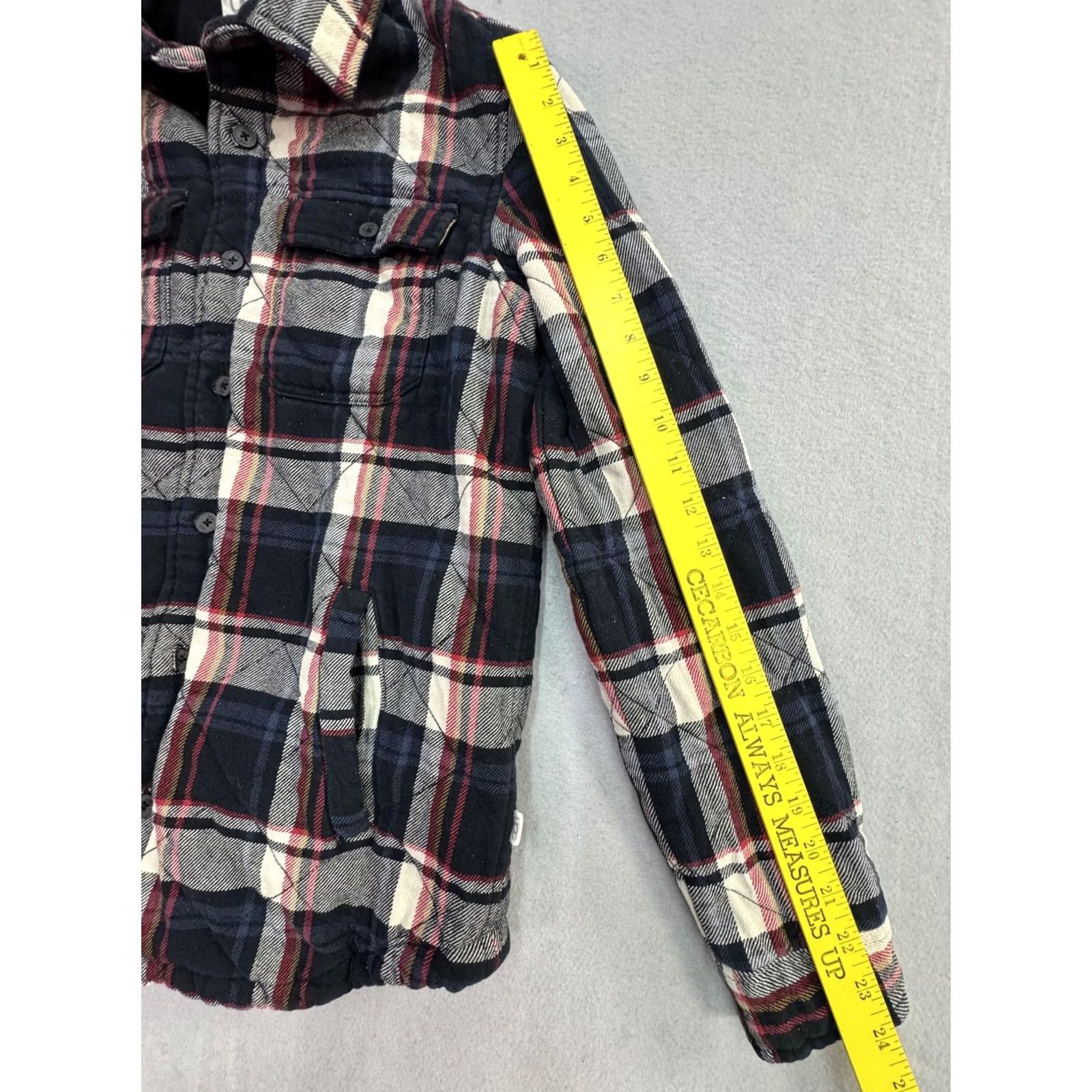 Ugg UGG Jacket Small Blue Plaid Quilted Flannel Button Front Lined Warm Unisex Size US S / EU 44-46 / 1 - 7 Thumbnail