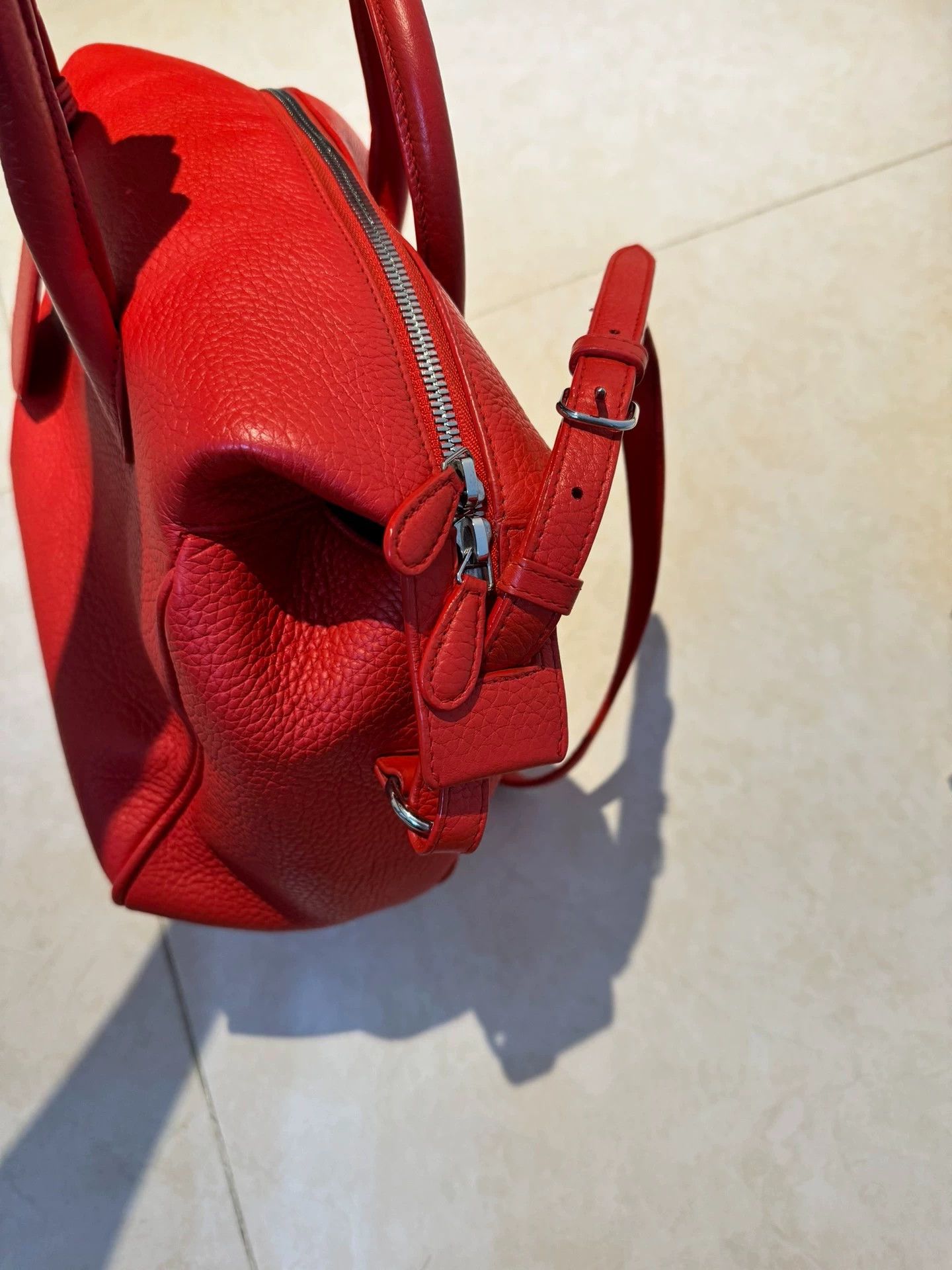 Balenciaga Balenciaga TopHandle Red Leather Adjustable Strap Zip 9/10 Size ONE SIZE - 6 Thumbnail