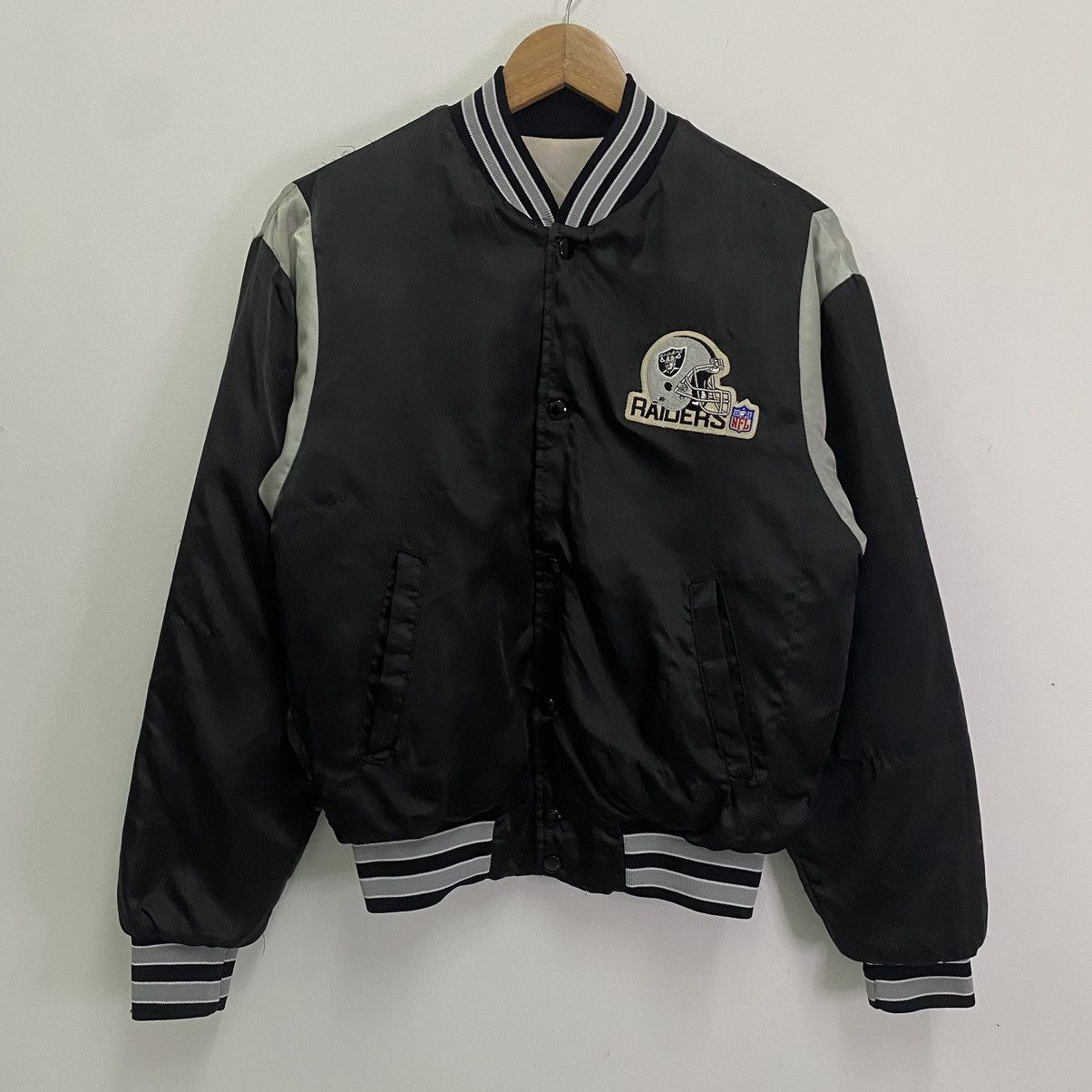 NFL Vintage Oakland Raiders Chalk Line Bomber Satin Size US S / EU 44-46 / 1 - 4 Thumbnail
