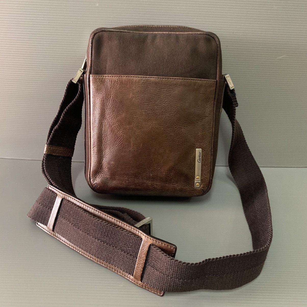 Cartier Cartier Paris Leather Slingbag Pre-Owned Size ONE SIZE - 1 Thumbnail