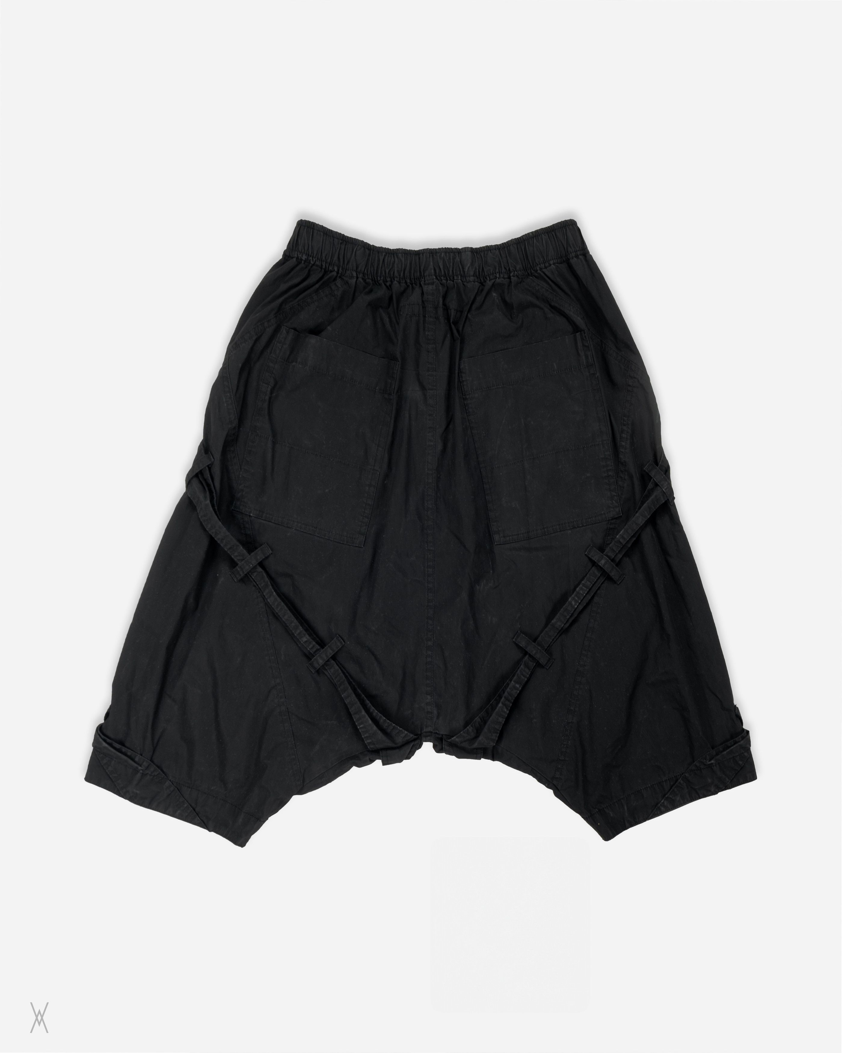 パンツ Julius 7 multiple-cargo pocket shorts M 24019650_54205940_600.jpg