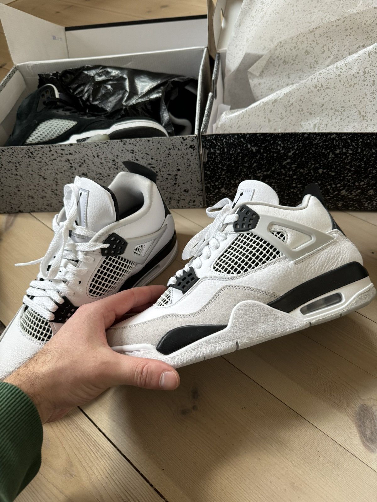 Jordan Brand Jordan 4 Retro Military Black Size US 9 / EU 42 - 2 Thumbnail