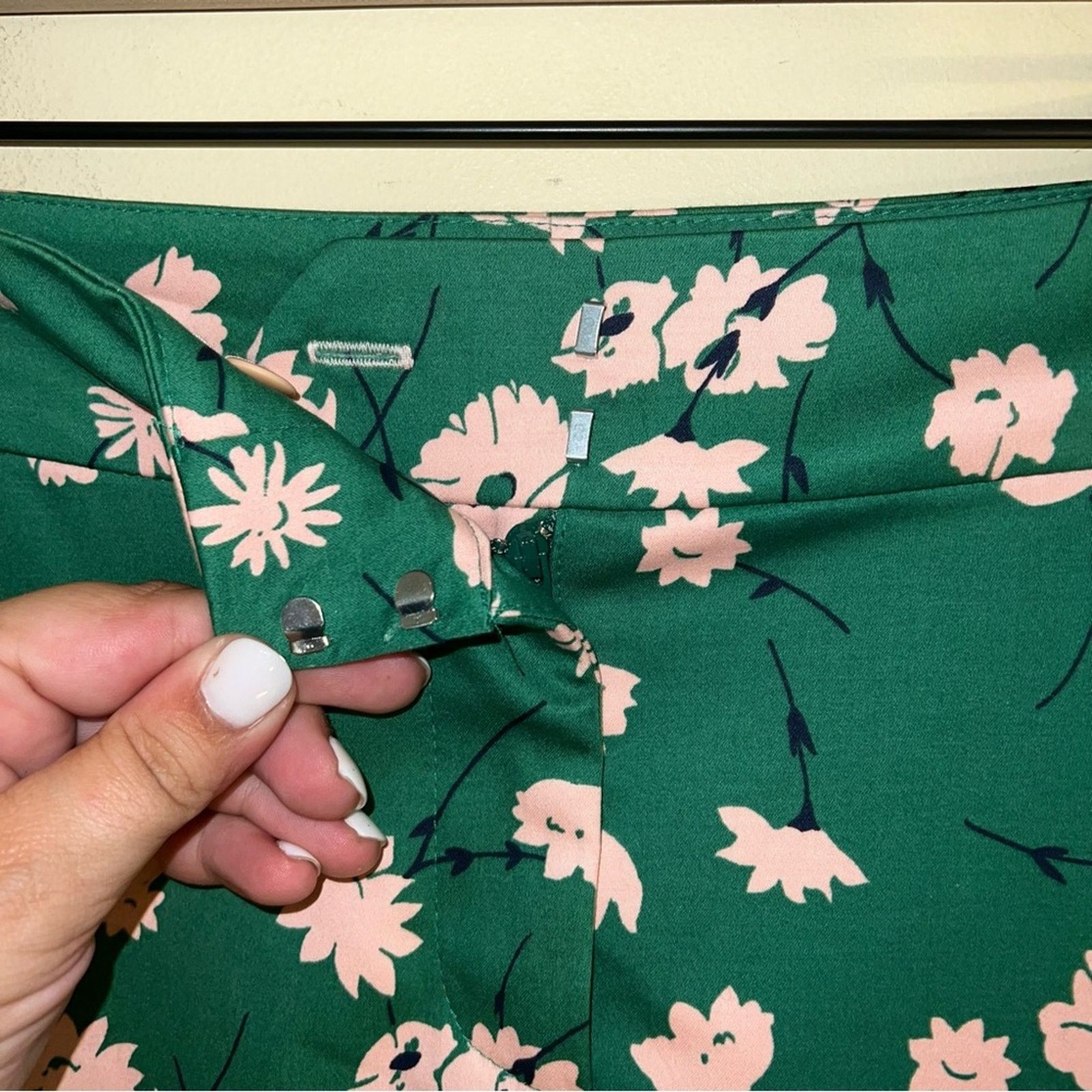 Boden BODEN high rise floral trousers 2 Size 26" / US 2 / IT 38 - 5 Thumbnail