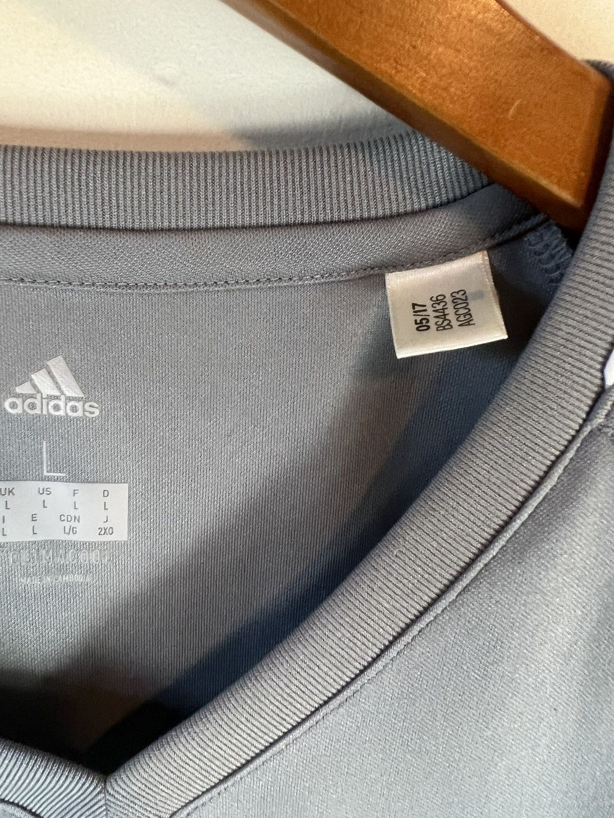 Adidas Adidas manchester united aon soccer jersey kit Size US M / EU 48-50 / 2 - 4 Thumbnail
