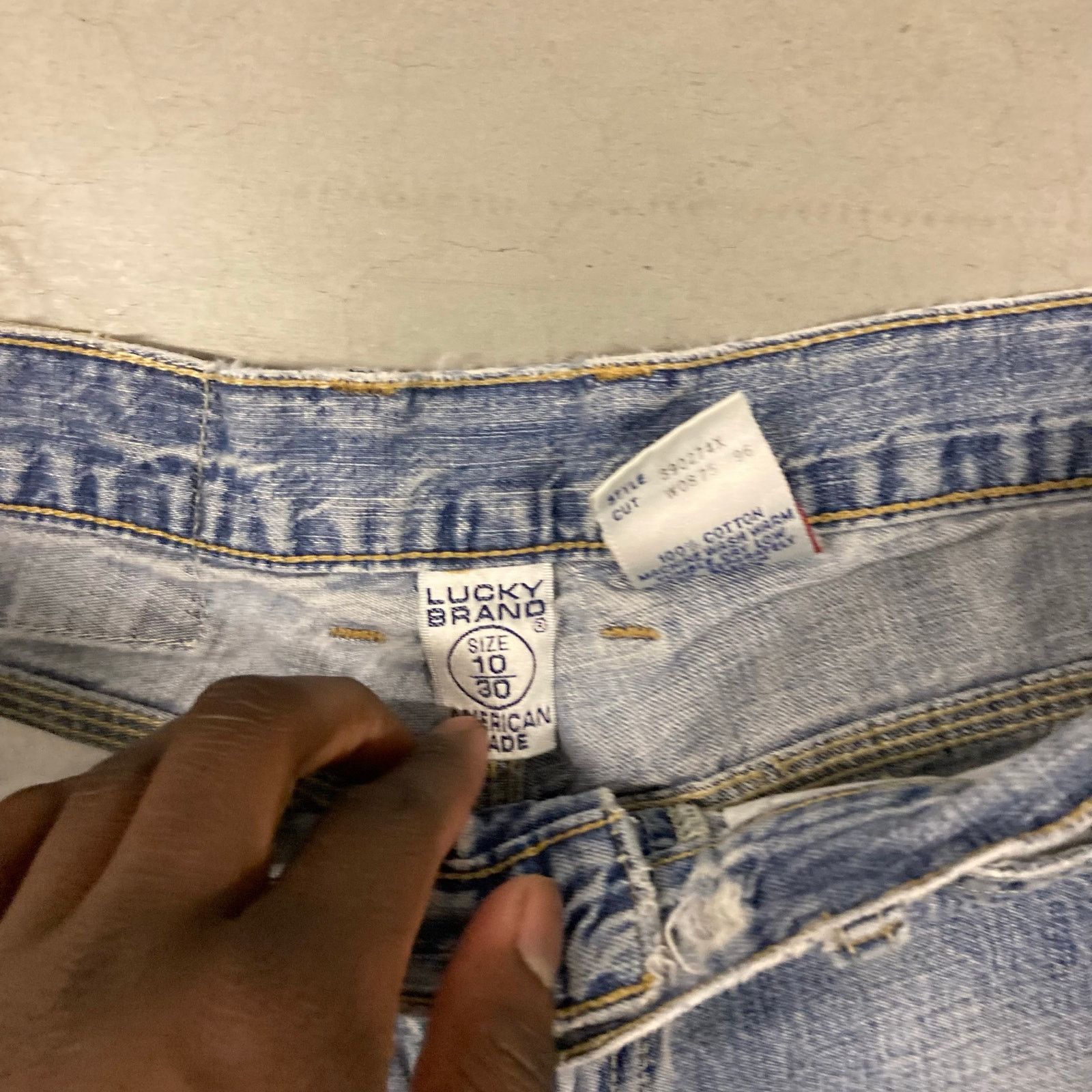 Lucky Brand × Vintage Y2K distressed lucky brand jean shorts 30 Size US 30 / EU 46 - 4 Thumbnail