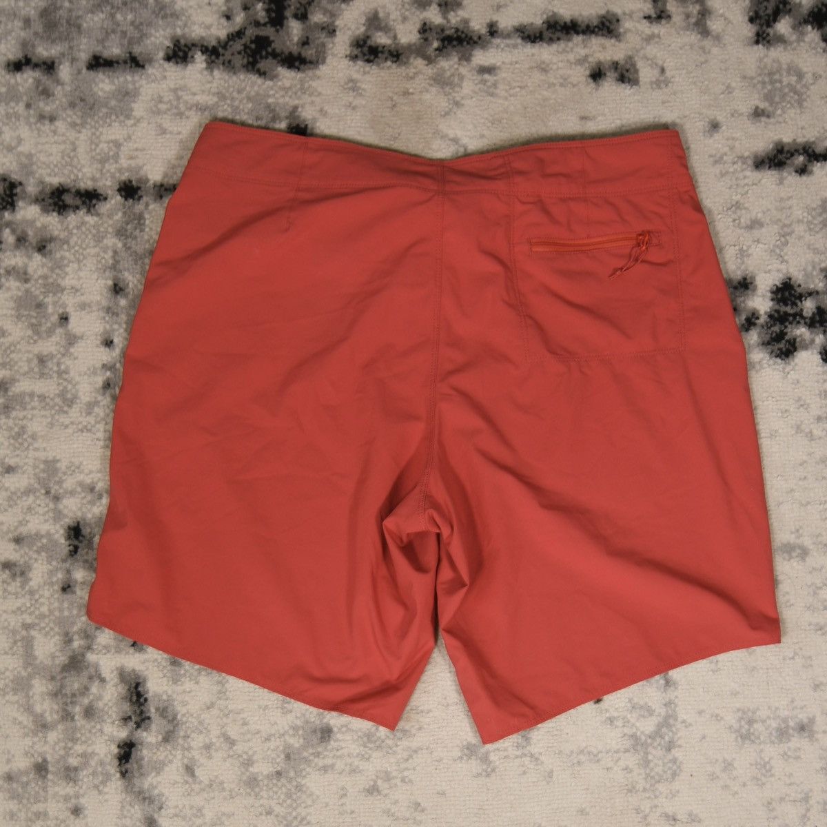Patagonia Patagonia Red Board Shorts Size US 34 / EU 50 - 2 Thumbnail
