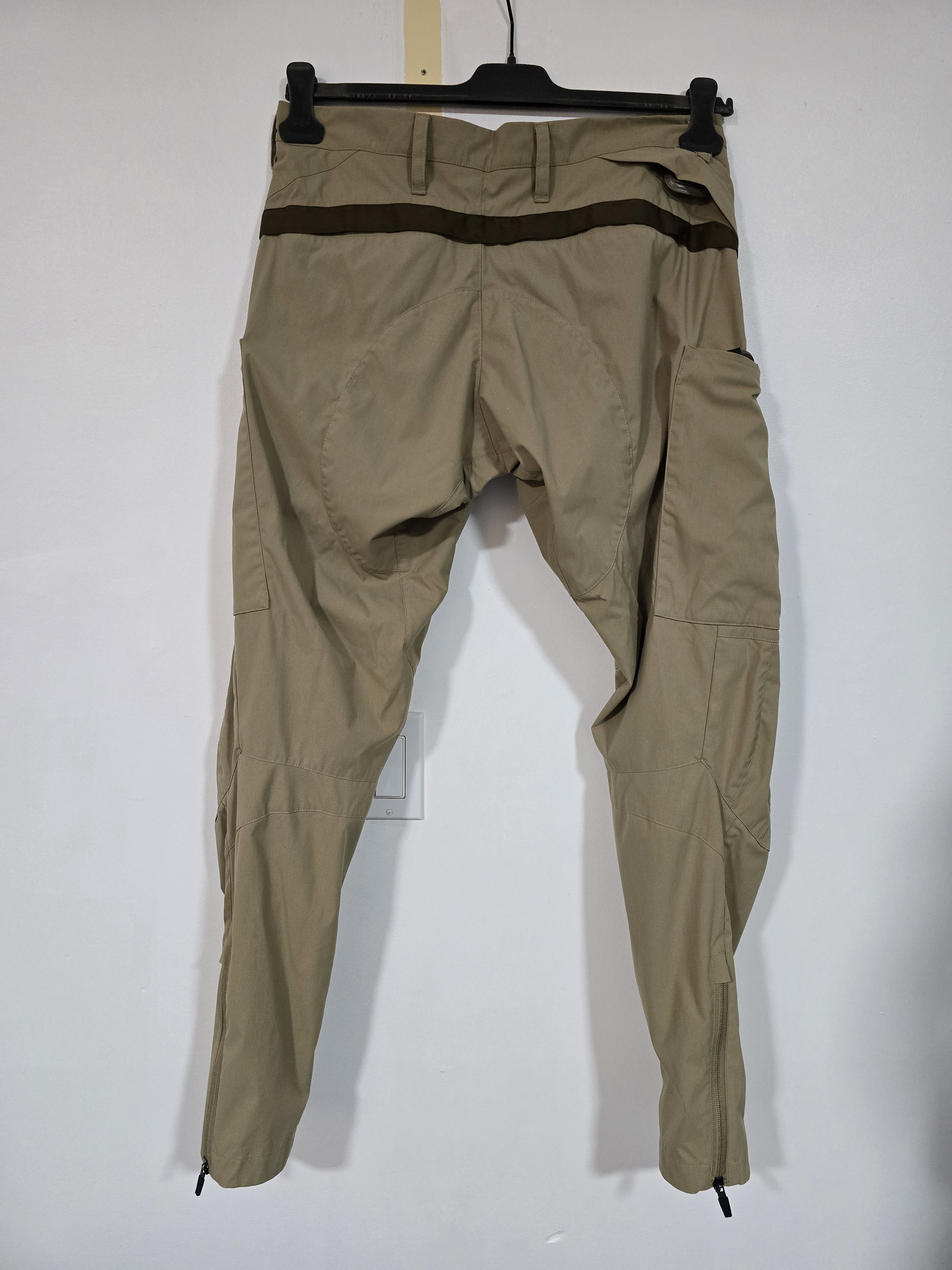 Acronym Acronym P10A-E Small Size US 30 / EU 46 - 2 Thumbnail