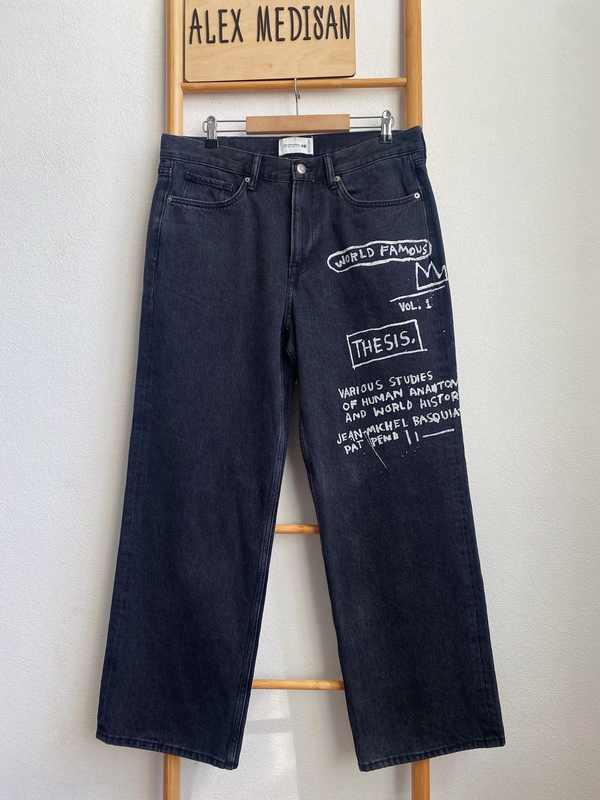 H&M × Jean-Michel Basquiat × Who Decides War Who Decides War Baggy denim jeans H&M x Basquiat x Ev&Tela Size US 33 - 1 Thumbnail