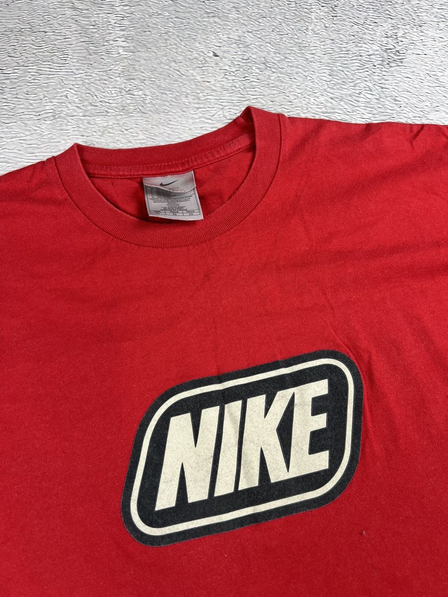Vintage Vintage Red NIKE t shirt XL Central Logo y2k 90s Size US XL / EU 56 / 4 - 3 Thumbnail