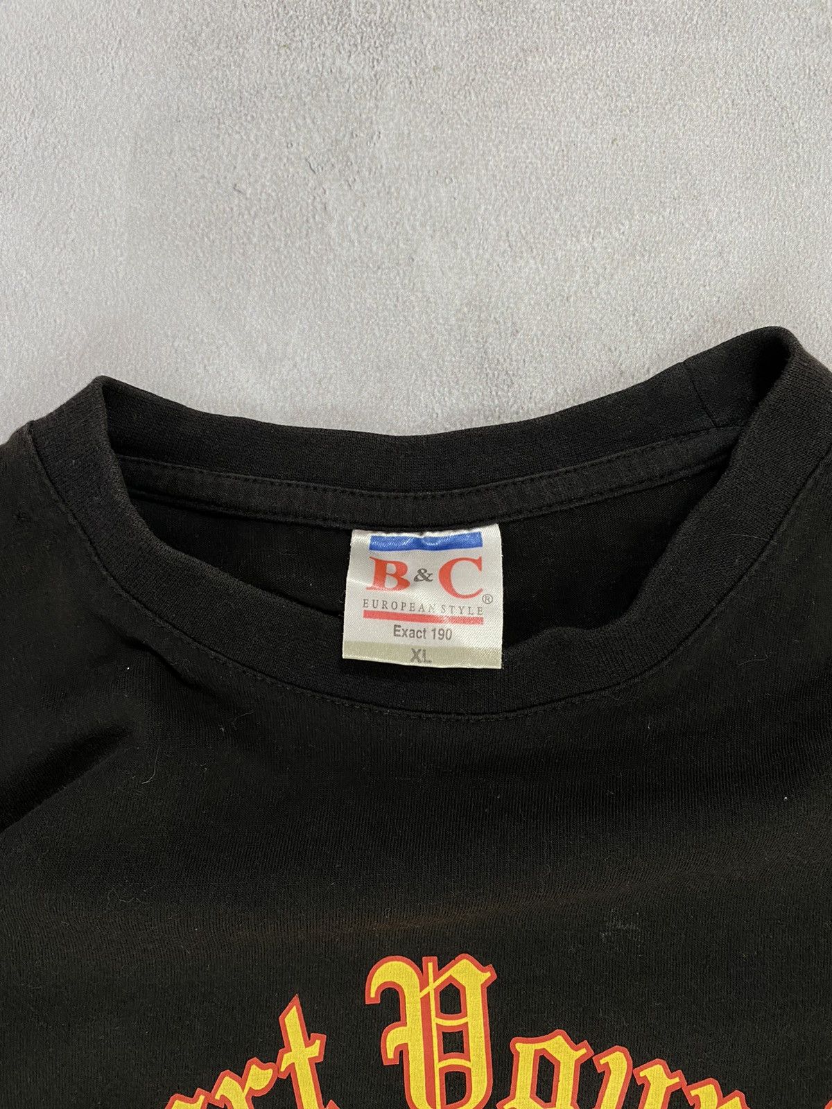 Band Tees Vintage 90s T-Shirt Red ₴ Gold Support Your Local Size US XL / EU 56 / 4 - 4 Thumbnail