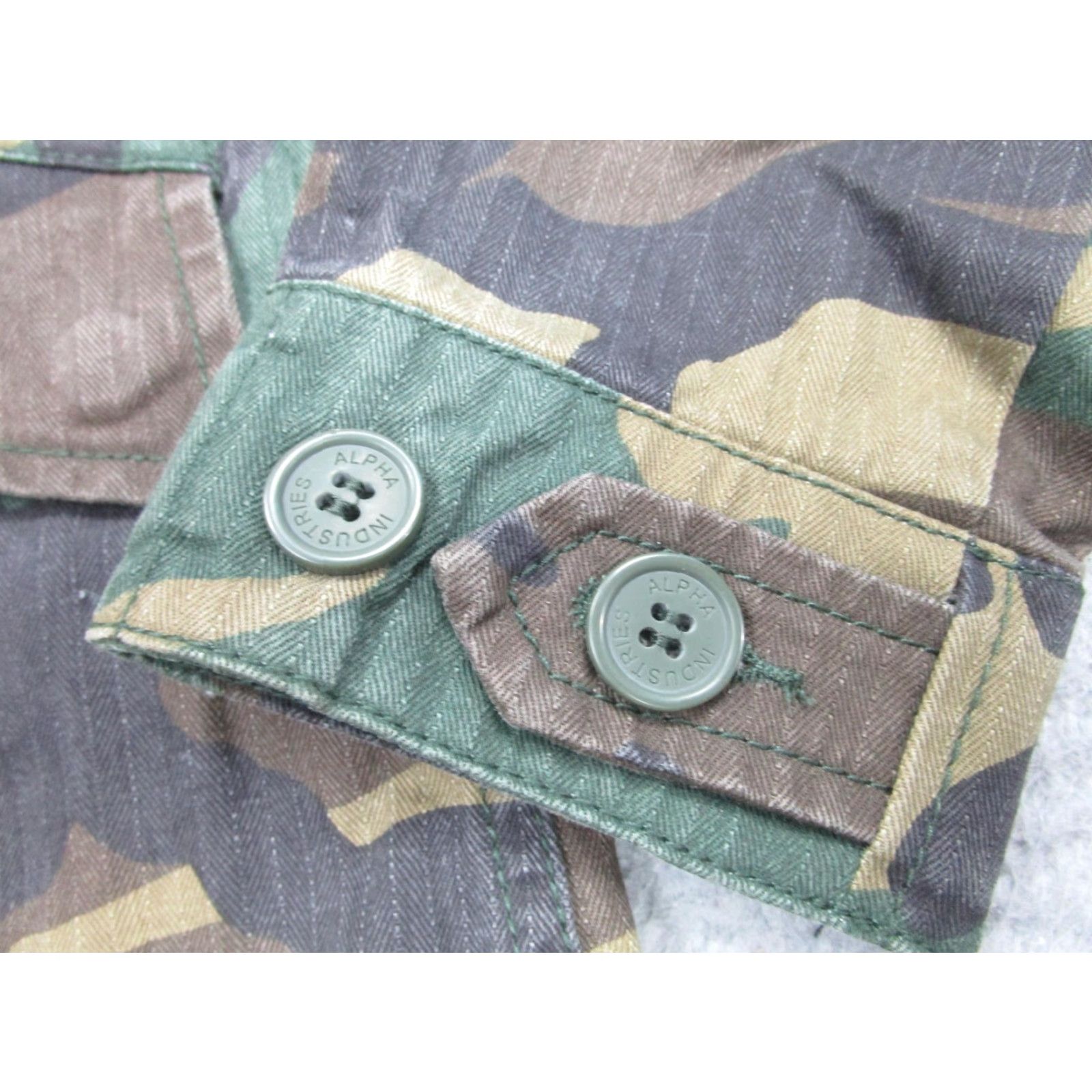 Alpha Industries Alpha Industries Coat Womens XS Woodland Camo Swoop Fishtail Field Hooded Size XS / US 0-2 / IT 36-38 - 7 Thumbnail