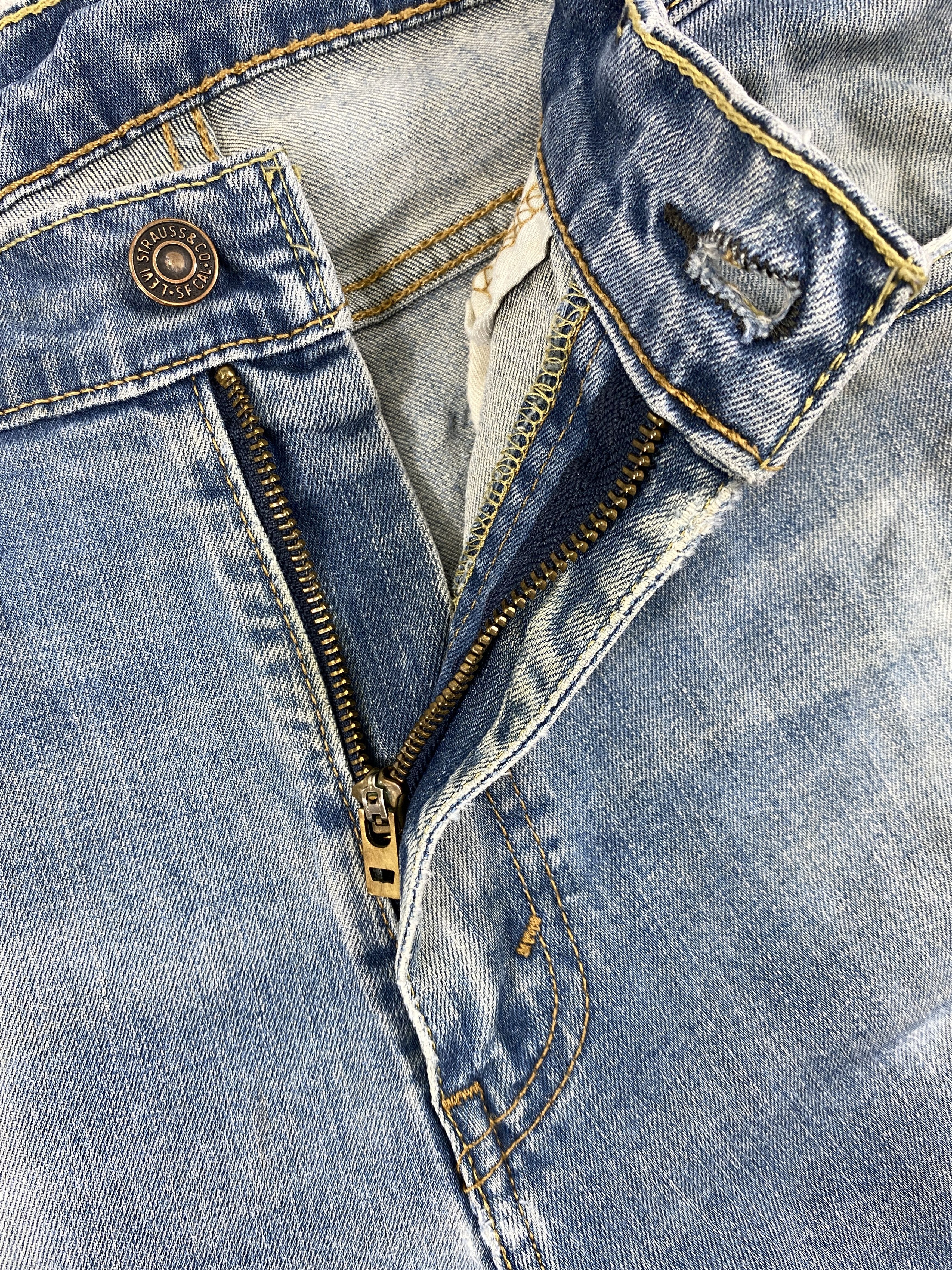 Levi's Light Wash Levi's 505 Jeans 33x28.5 Denim -SJ139 Size US 33 - 6 Thumbnail