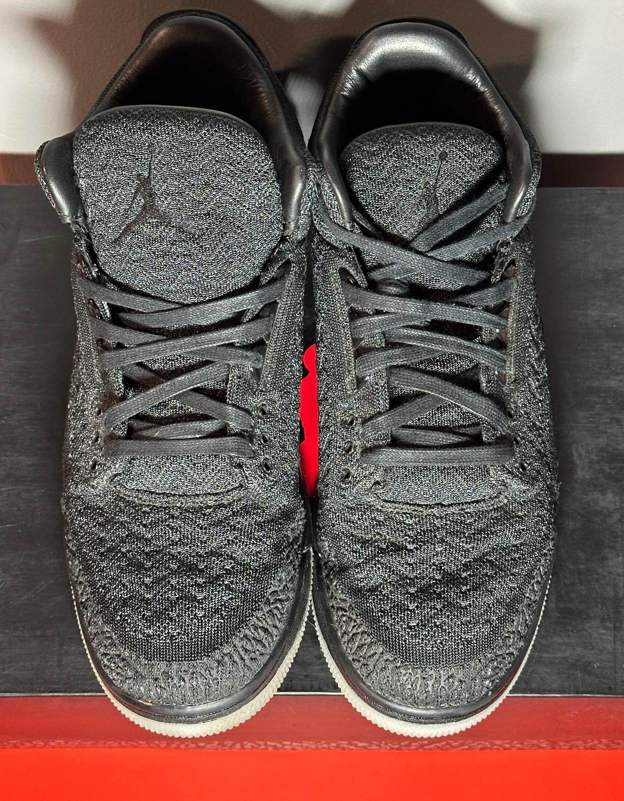 Jordan Brand × Nike Size 10.5 - Air Jordan 3 Retro Flyknit Black Size US 10.5 / EU 43-44 - 2 Thumbnail